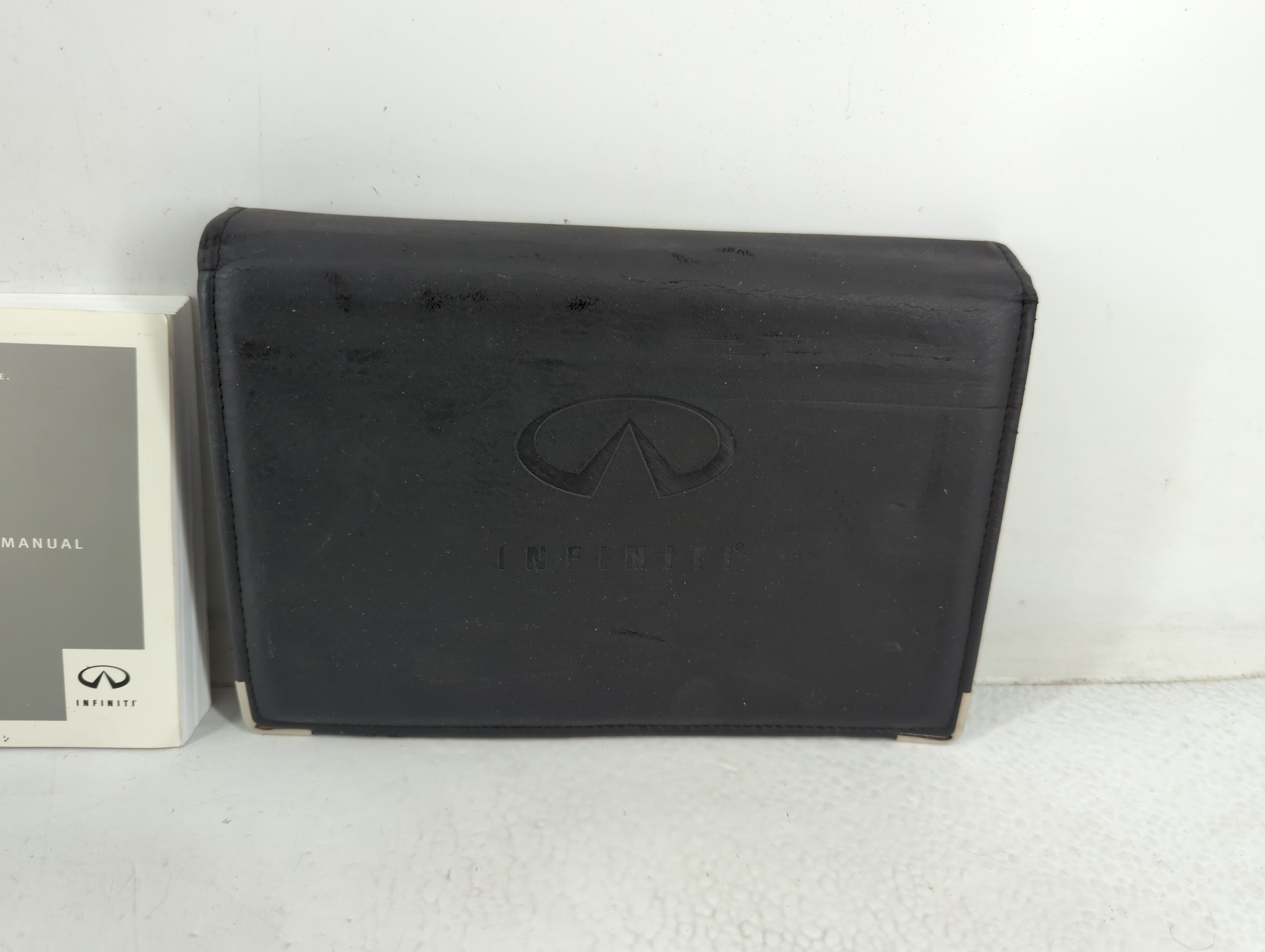 2004 Infiniti G35 Owners Manual Book Guide P/N:OM4E-GV32U1 OEM Used Auto Parts - Oemusedautoparts1.com