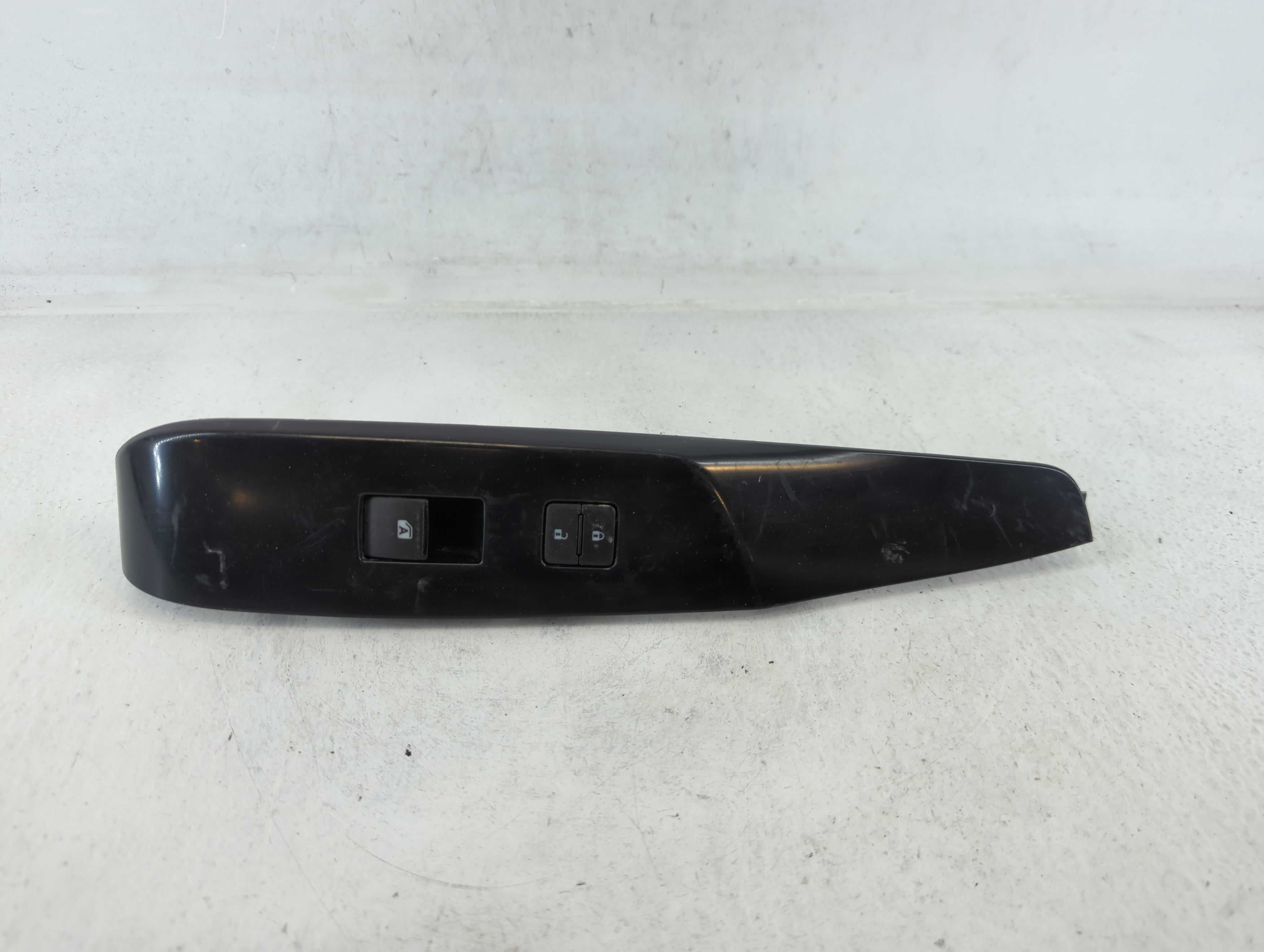 2018-2022 Toyota Camry Passenger Right Power Window Switch - Oemusedautoparts1.com