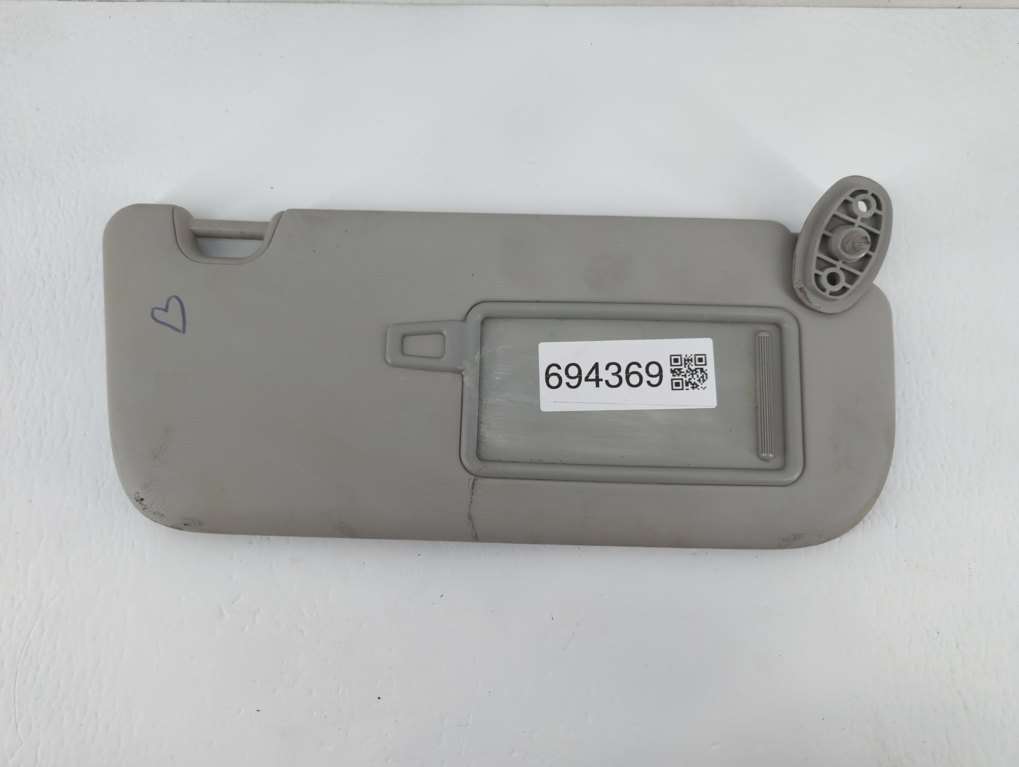 2014-2019 Kia Soul Sun Visor Shade Replacement Driver Left Mirror Fits Fits 2014 2015 2016 2017 2018 2019 OEM Used Auto Parts - Oemusedautoparts1.com