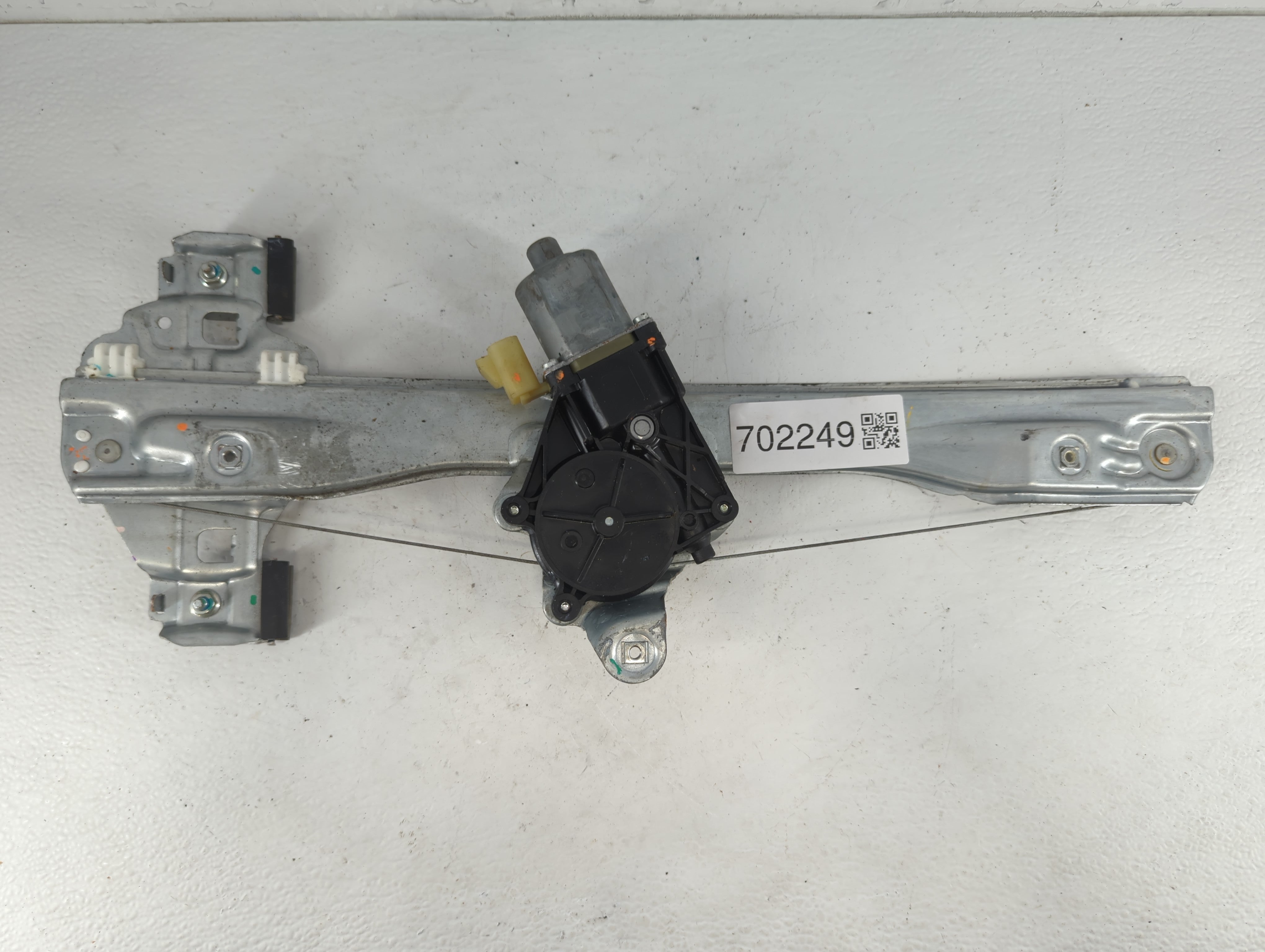2011-2012 Chevrolet Cruze Window Regulator Right Passenger Rear - Oemusedautoparts1.com
