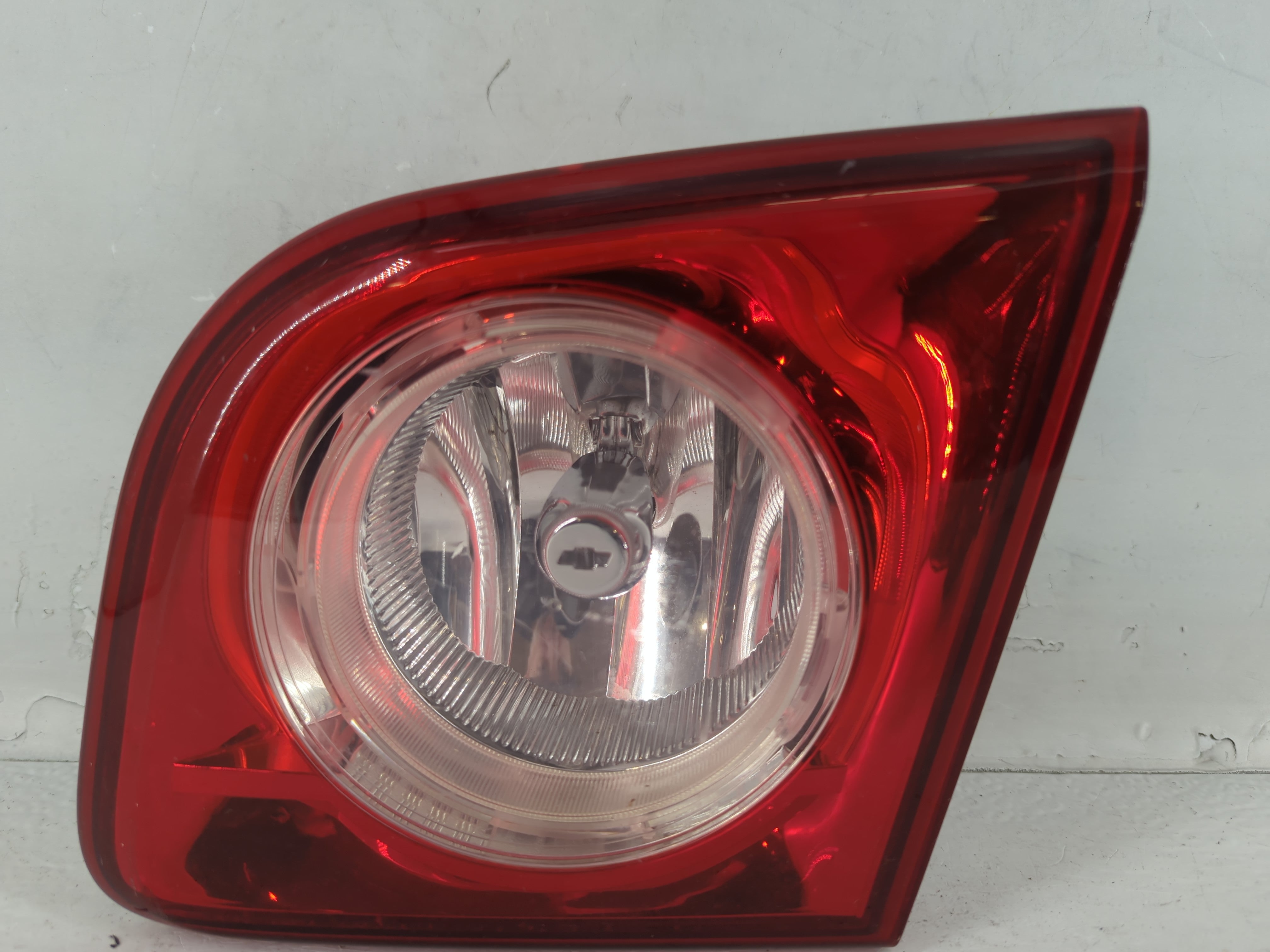 2008-2012 Chevrolet Malibu Tail Light Assembly Passenger Right OEM P/N:15271121 Fits Fits 2008 2009 2010 2011 2012 OEM Used Auto Parts - Oemusedautoparts1.com