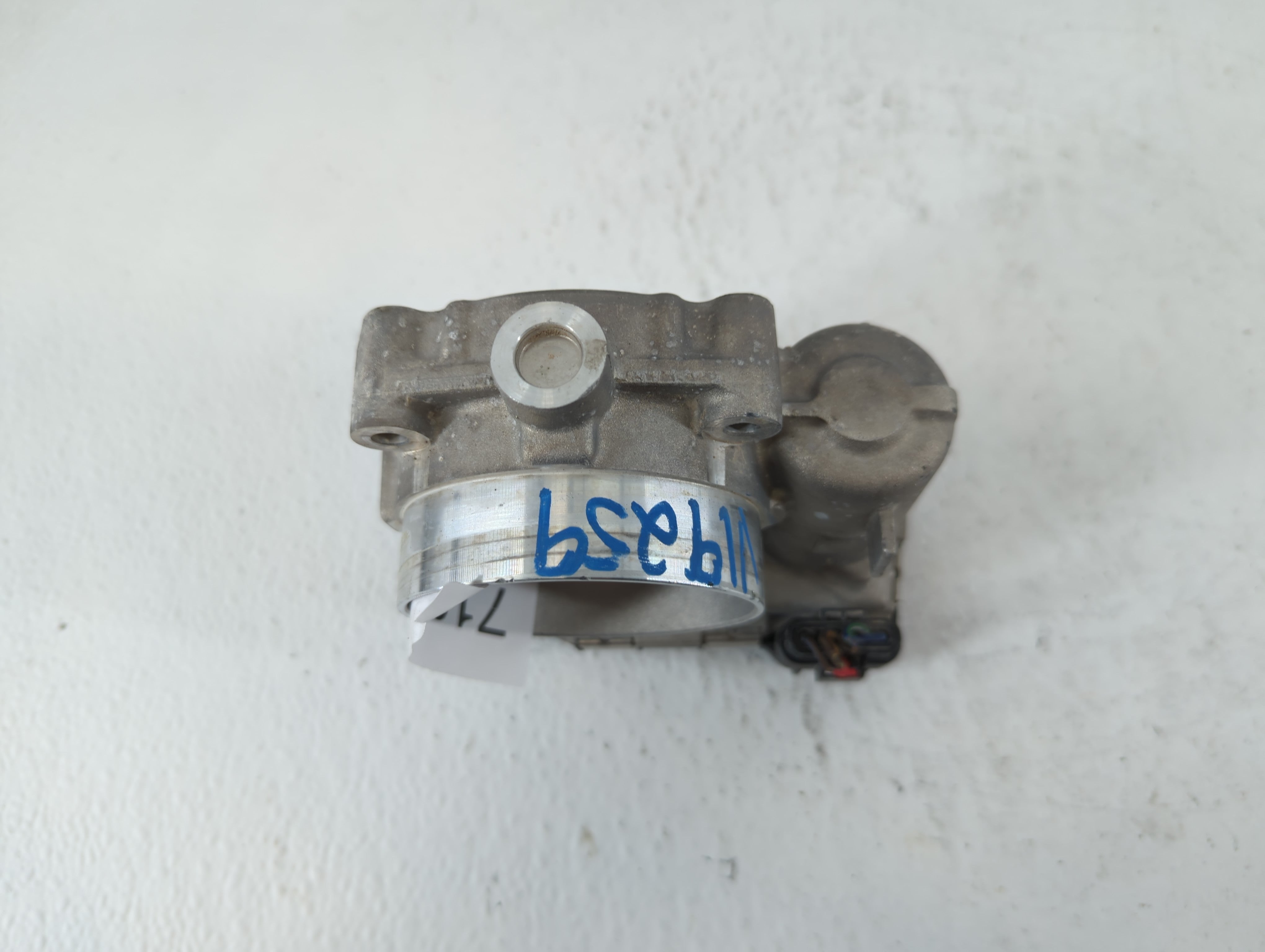 2018 Dodge Caravan Throttle Body P/N:05184349AE Fits Fits 2011 2012 2013 2014 2015 2016 2017 2019 2020 2021 2022 OEM Used Auto Parts - Oemusedautoparts1.com