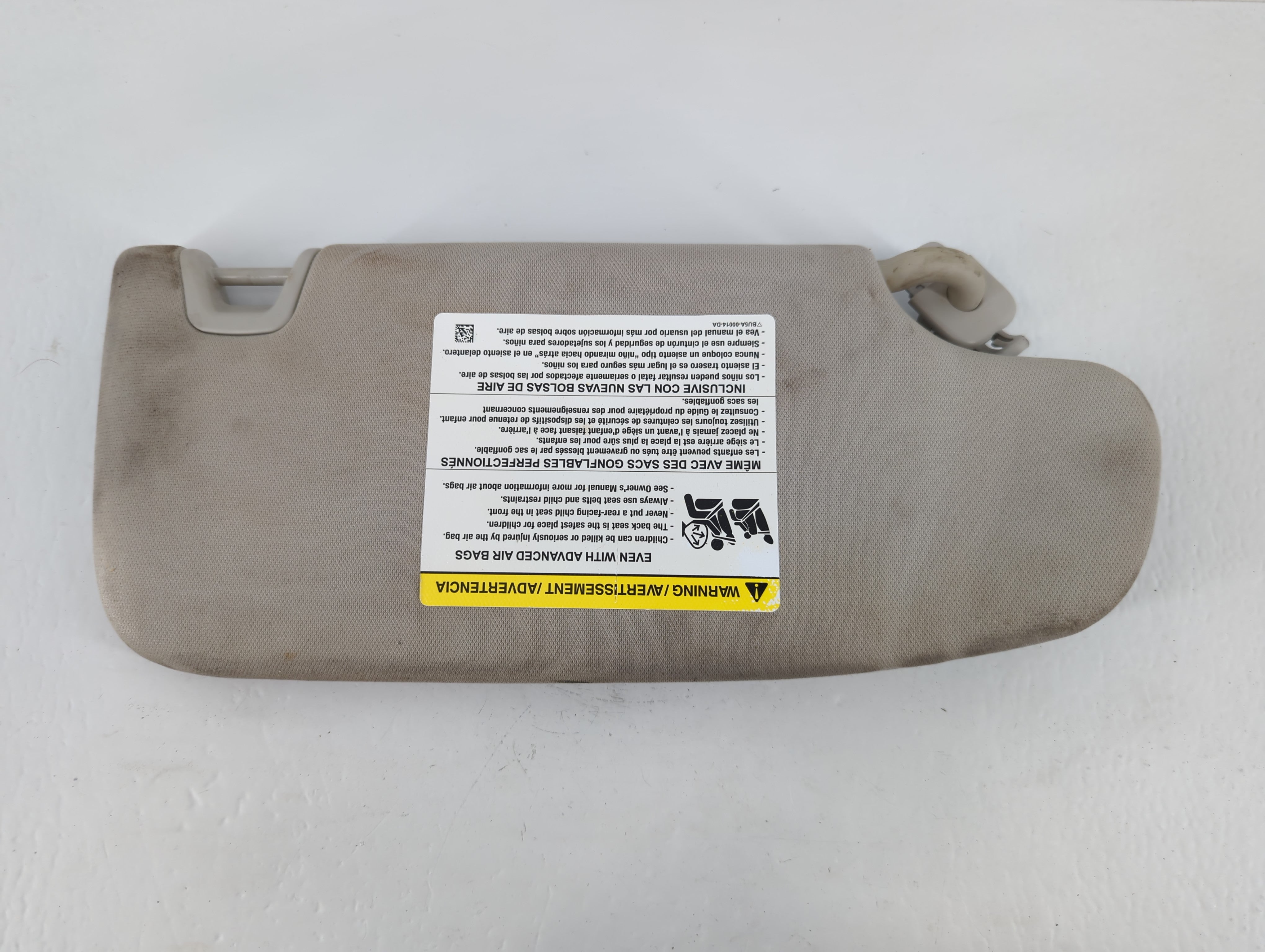 2015-2016 Ford Fusion Sun Visor Shade Replacement Driver Left Mirror Fits Fits 2015 2016 OEM Used Auto Parts - Oemusedautoparts1.com