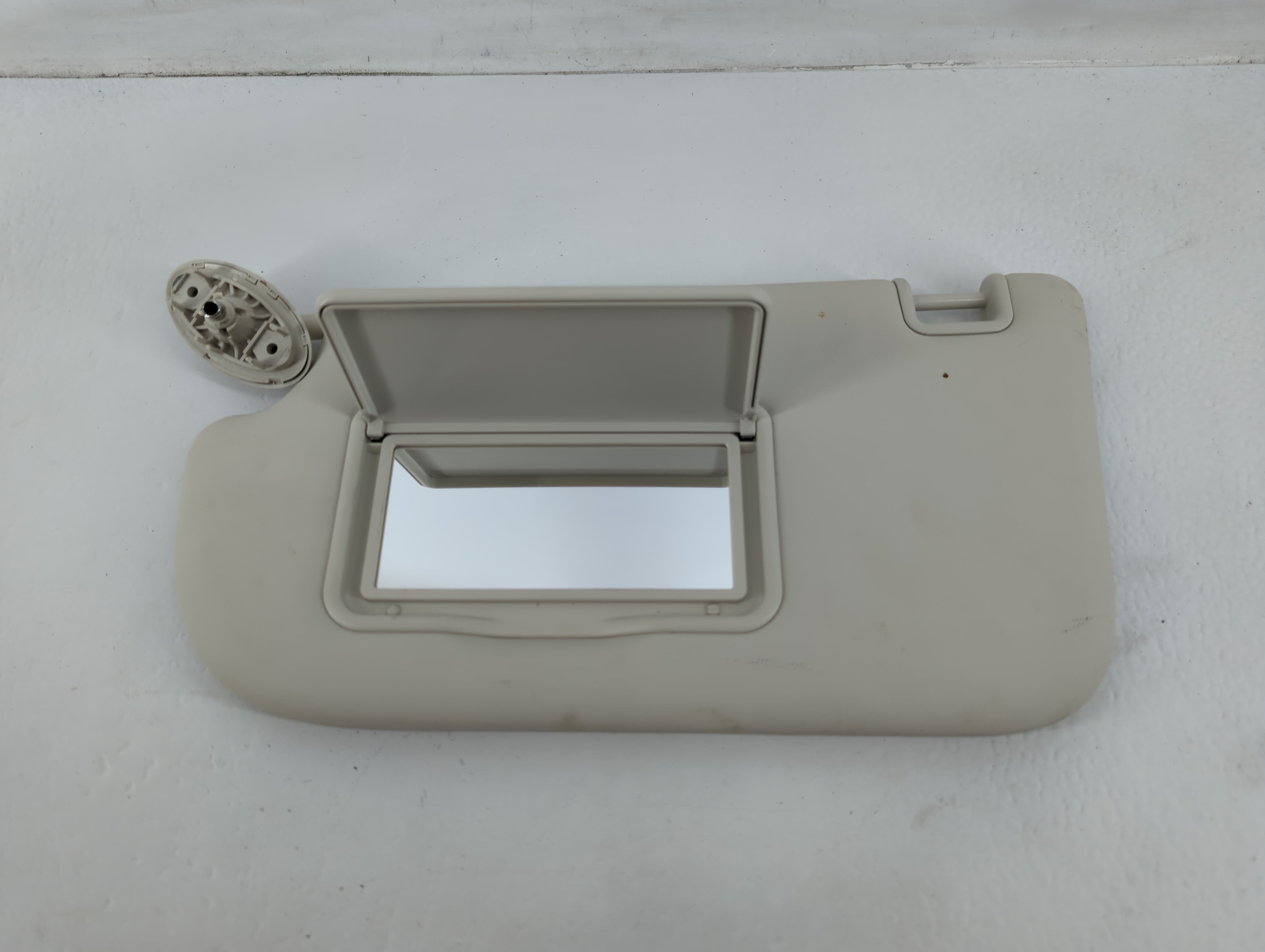 2013-2019 Ford Escape Sun Visor Shade Replacement Driver Left Mirror Fits Fits 2013 2014 2015 2016 2017 2018 2019 OEM Used Auto Parts - Oemusedautoparts1.com