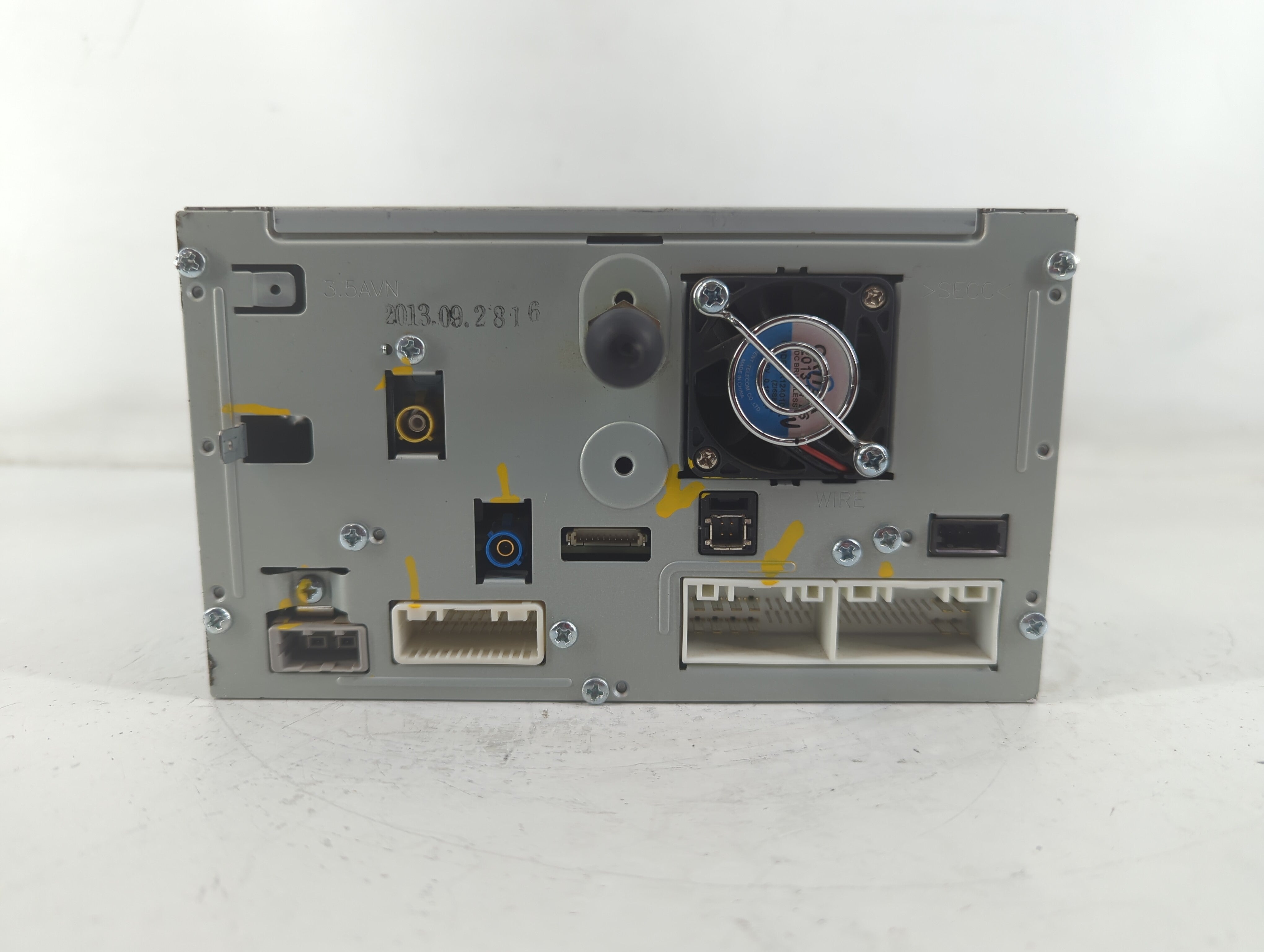 2015-2019 Mercedes-Benz Cla250 Radio AM FM Cd Player Receiver Replacement P/N:965604R105 Fits Fits 2015 2016 2017 2018 2019 2020 OEM Used Auto Parts - Oemusedautoparts1.com