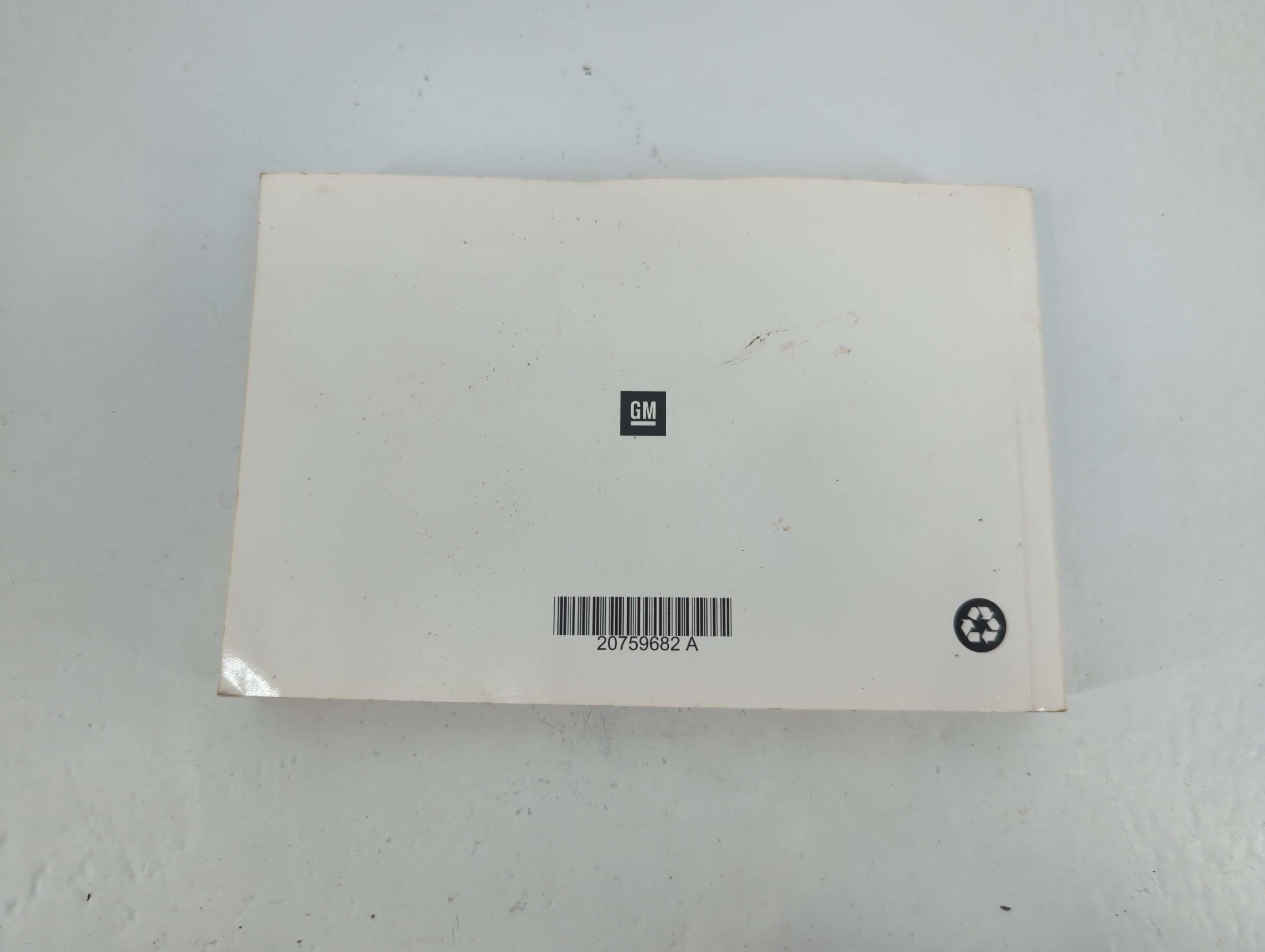 2011 Chevrolet Traverse Owners Manual Book Guide P/N:20759682 A OEM Used Auto Parts - Oemusedautoparts1.com