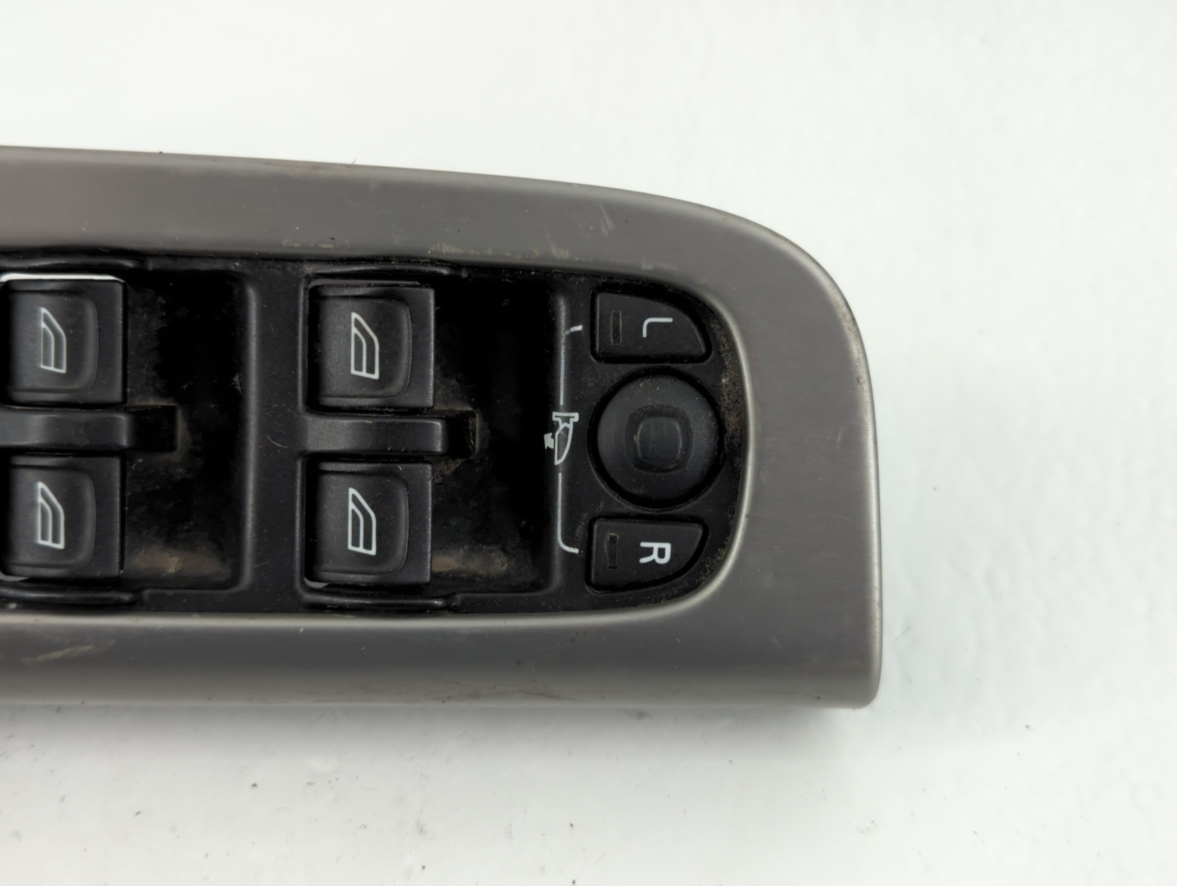 2008 Volvo V40 Master Power Window Switch Replacement Driver Side Left P/N:30773211 Fits Fits 2009 OEM Used Auto Parts - Oemusedautoparts1.com