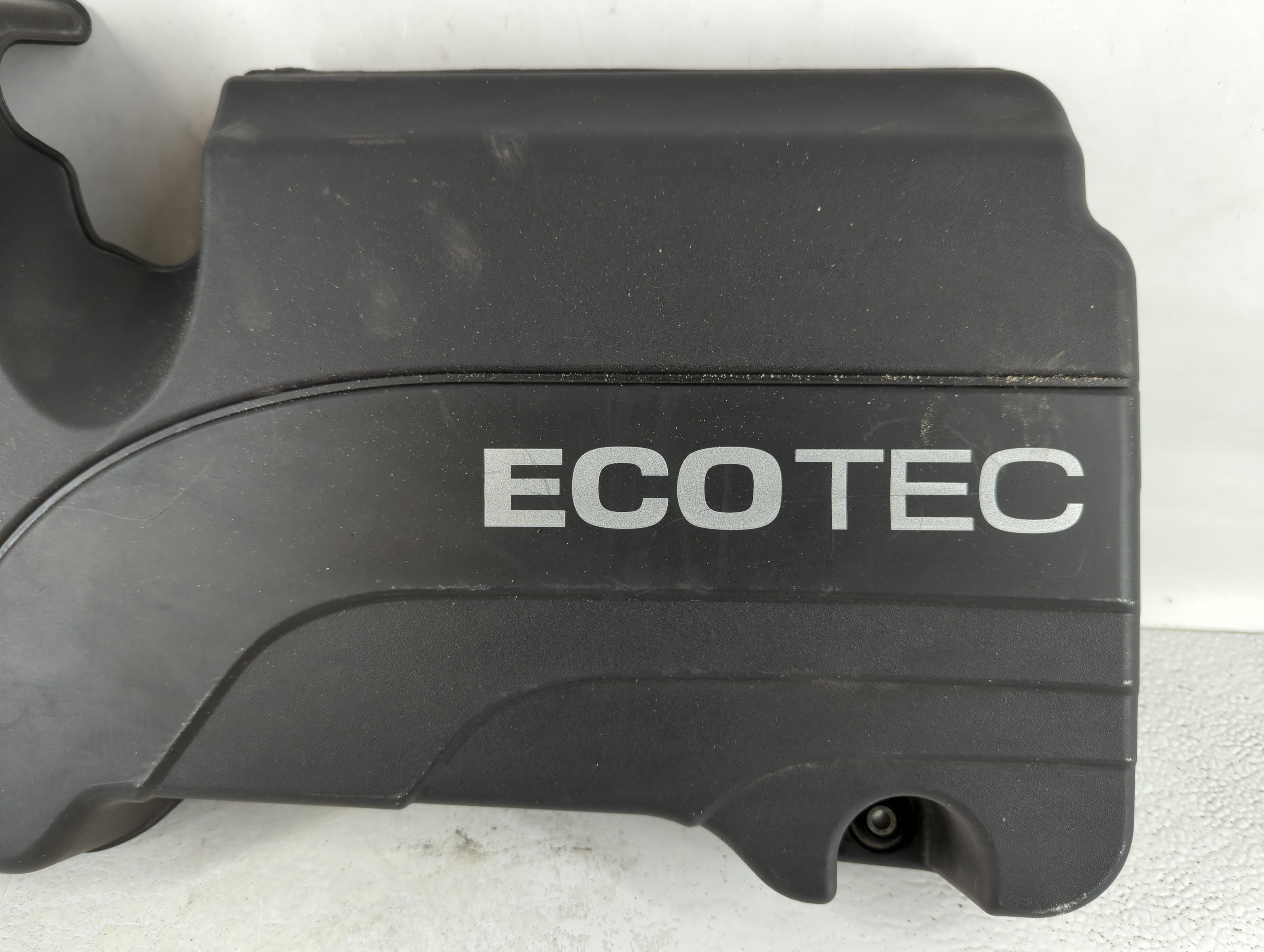 2021 Chevrolet Equinox Engine Cover - Oemusedautoparts1.com