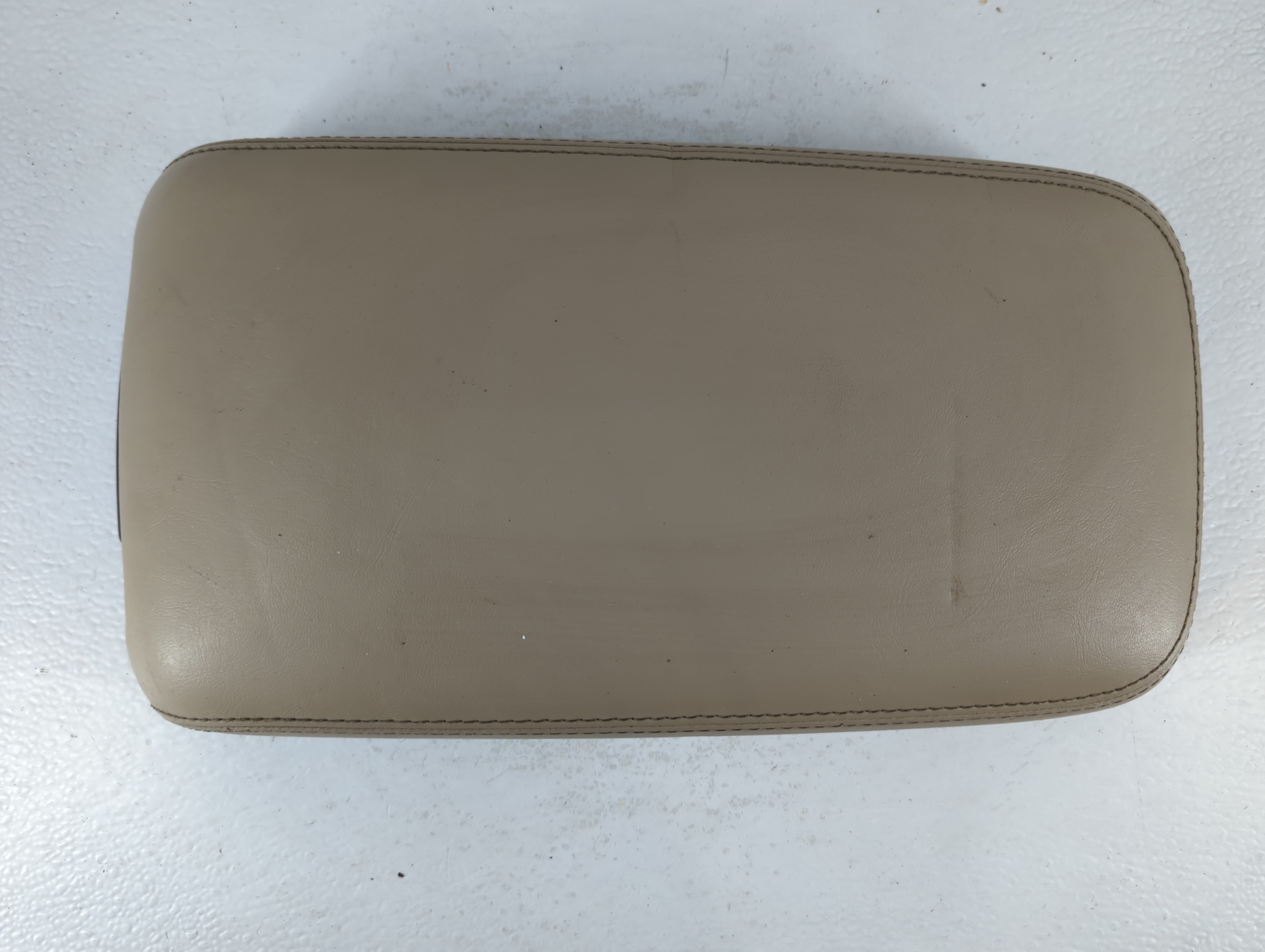 2013 Dodge Charger Center Console Armrest Cover Lid Fits OEM Used Auto Parts - Oemusedautoparts1.com