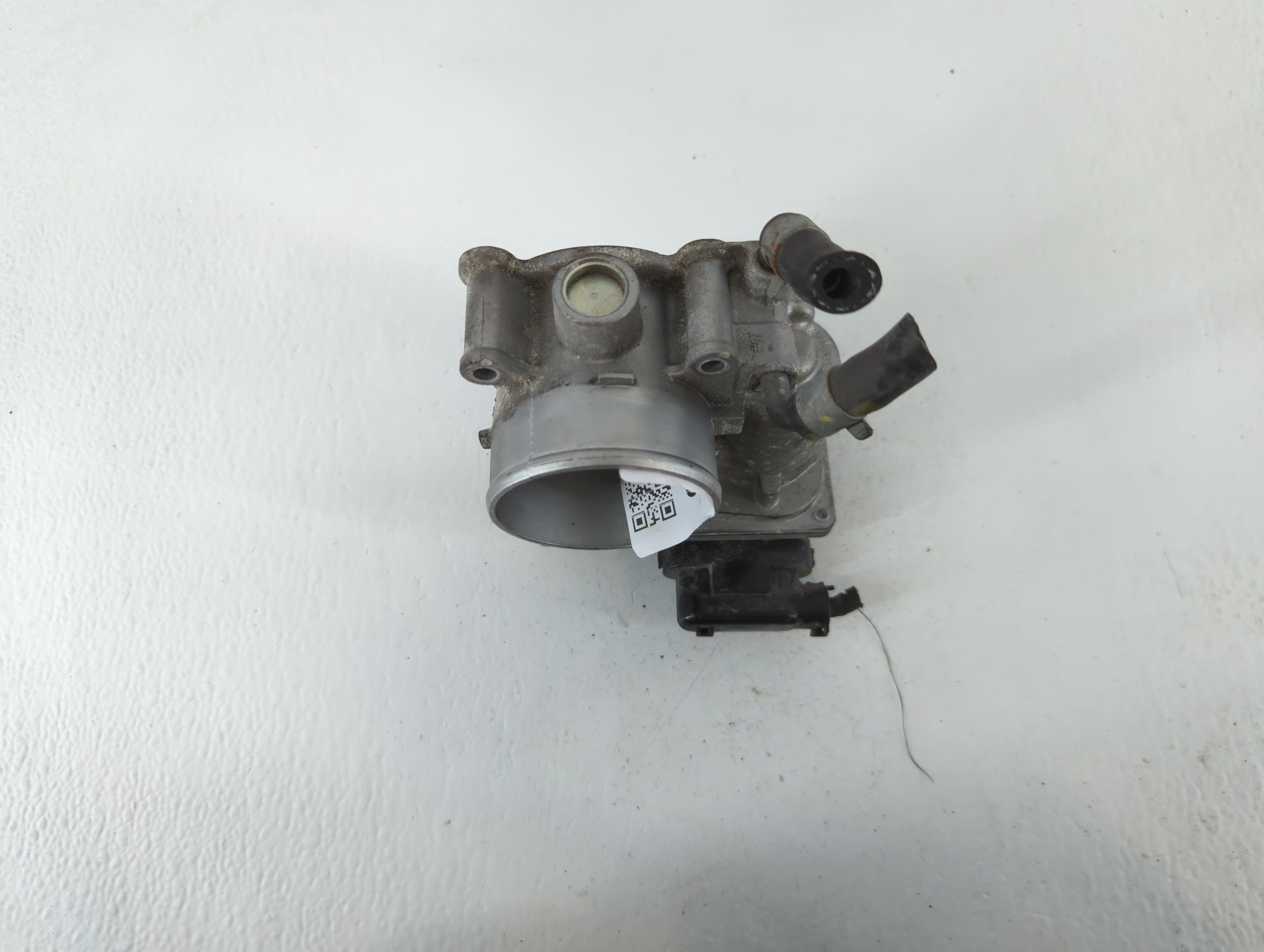 2014-2021 Hyundai Tucson Throttle Body P/N:35100-2E000 Fits Fits 2011 2012 2013 2014 2015 2016 2017 2018 2019 2020 2021 OEM Used Auto Parts - Oemusedautoparts1.com