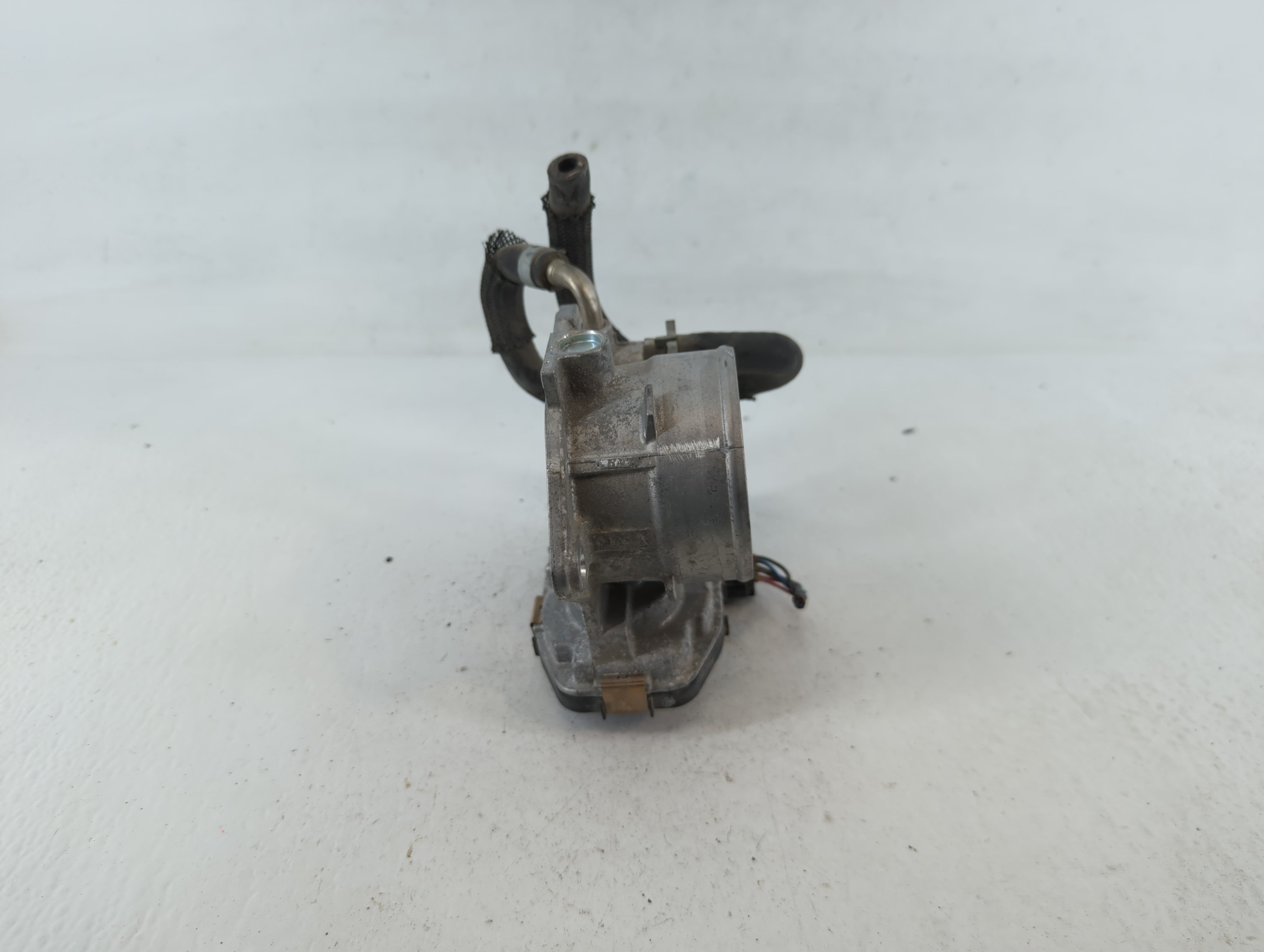 2019-2022 Toyota Rav4 Throttle Body P/N:22030-F0010 Fits Fits 2018 2019 2020 2021 2022 OEM Used Auto Parts - Oemusedautoparts1.com