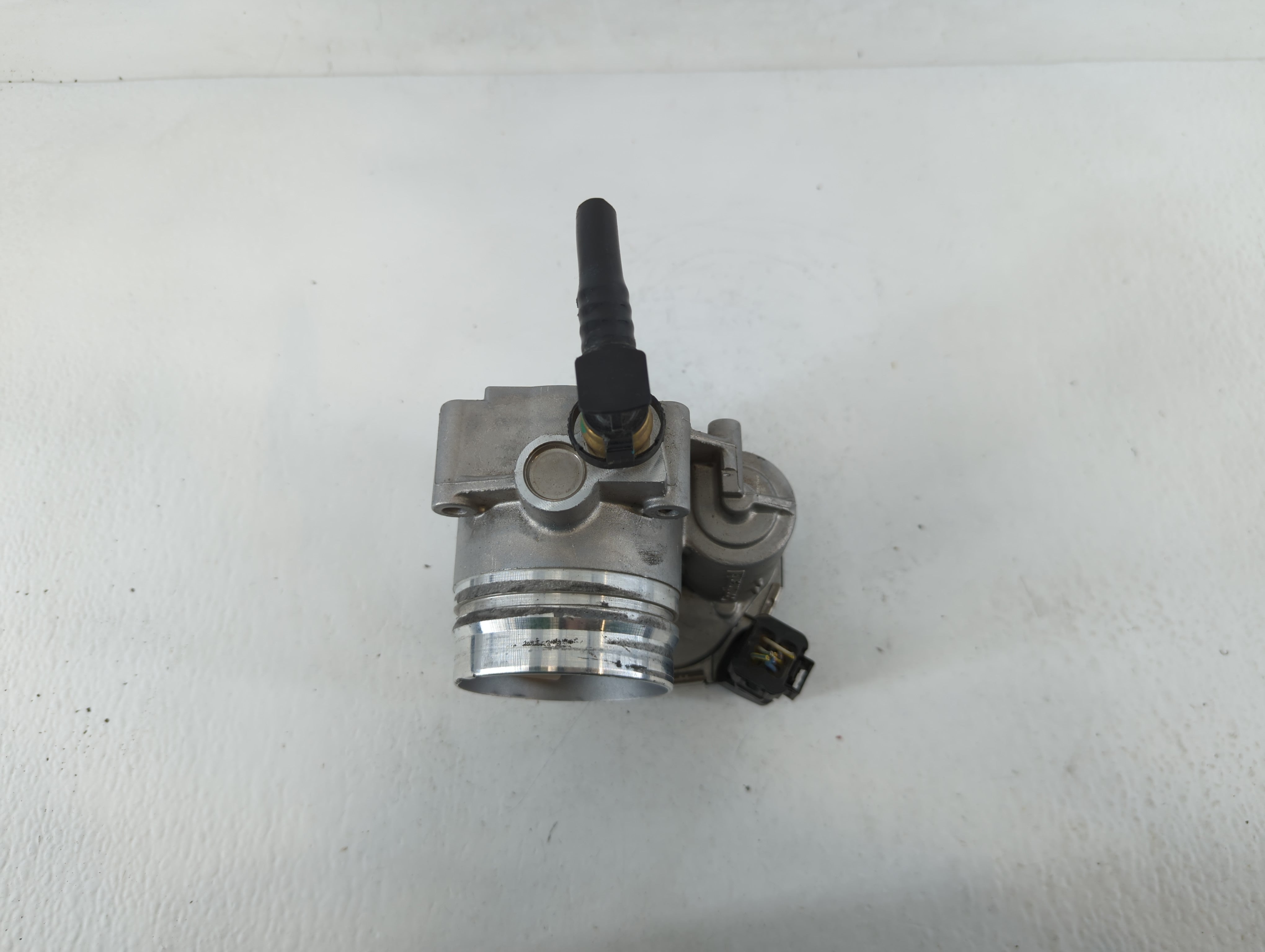 2012-2018 Bmw 320i Throttle Body P/N:1354 7588625-04 A2C83786800 Fits Fits 2012 2013 2014 2015 2016 2017 2018 OEM Used Auto Parts - Oemusedautoparts1.com