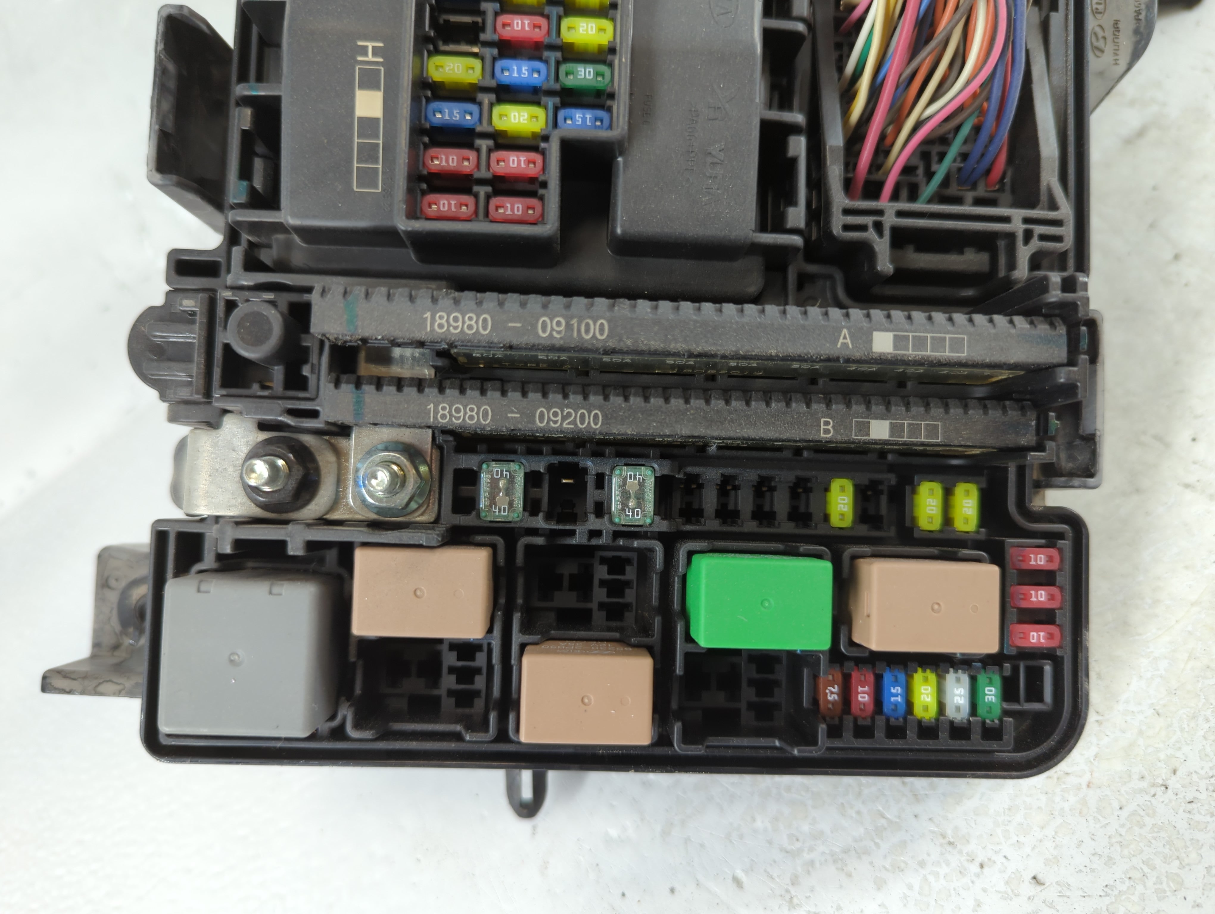 2018-2019 Hyundai Sonata Fusebox Fuse Box Panel Relay Module P/N:91951-C2850 Fits Fits 2018 2019 OEM Used Auto Parts - Oemusedautoparts1.com