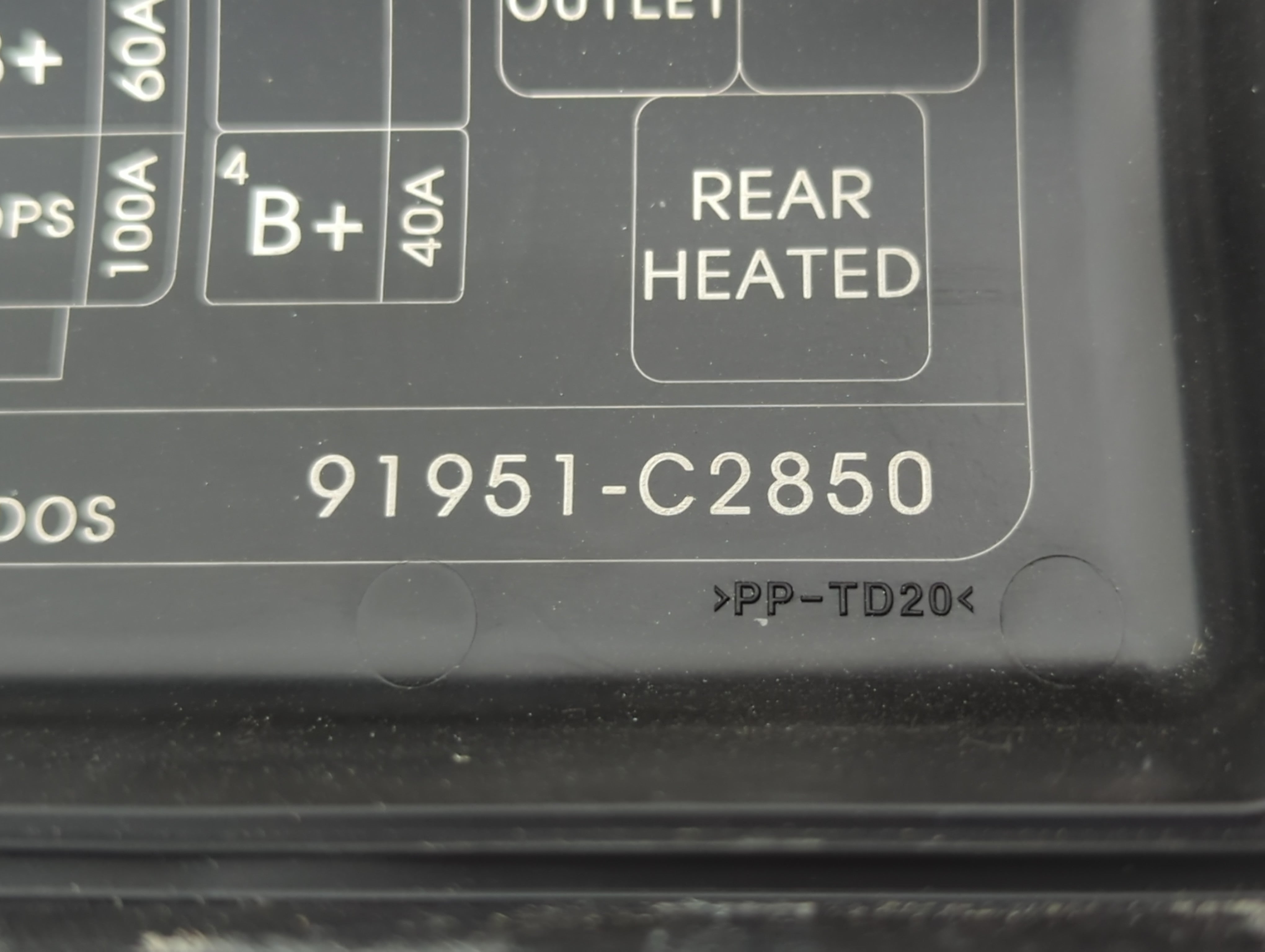 2018-2019 Hyundai Sonata Fusebox Fuse Box Panel Relay Module P/N:91951-C2850 Fits Fits 2018 2019 OEM Used Auto Parts - Oemusedautoparts1.com