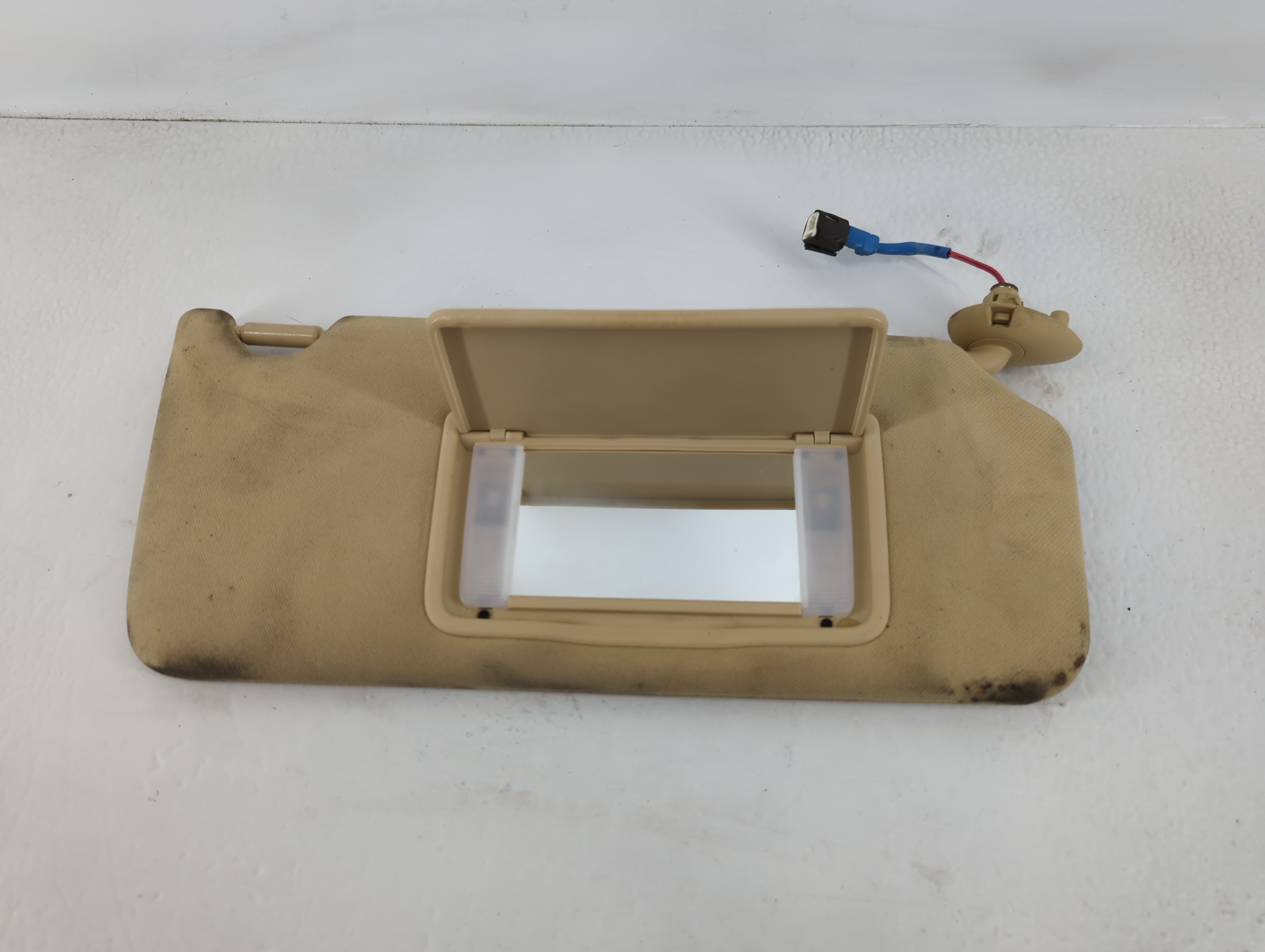 2010 Honda Crosstour Sun Visor Shade Replacement Passenger Right Mirror Fits Fits 2011 OEM Used Auto Parts - Oemusedautoparts1.com