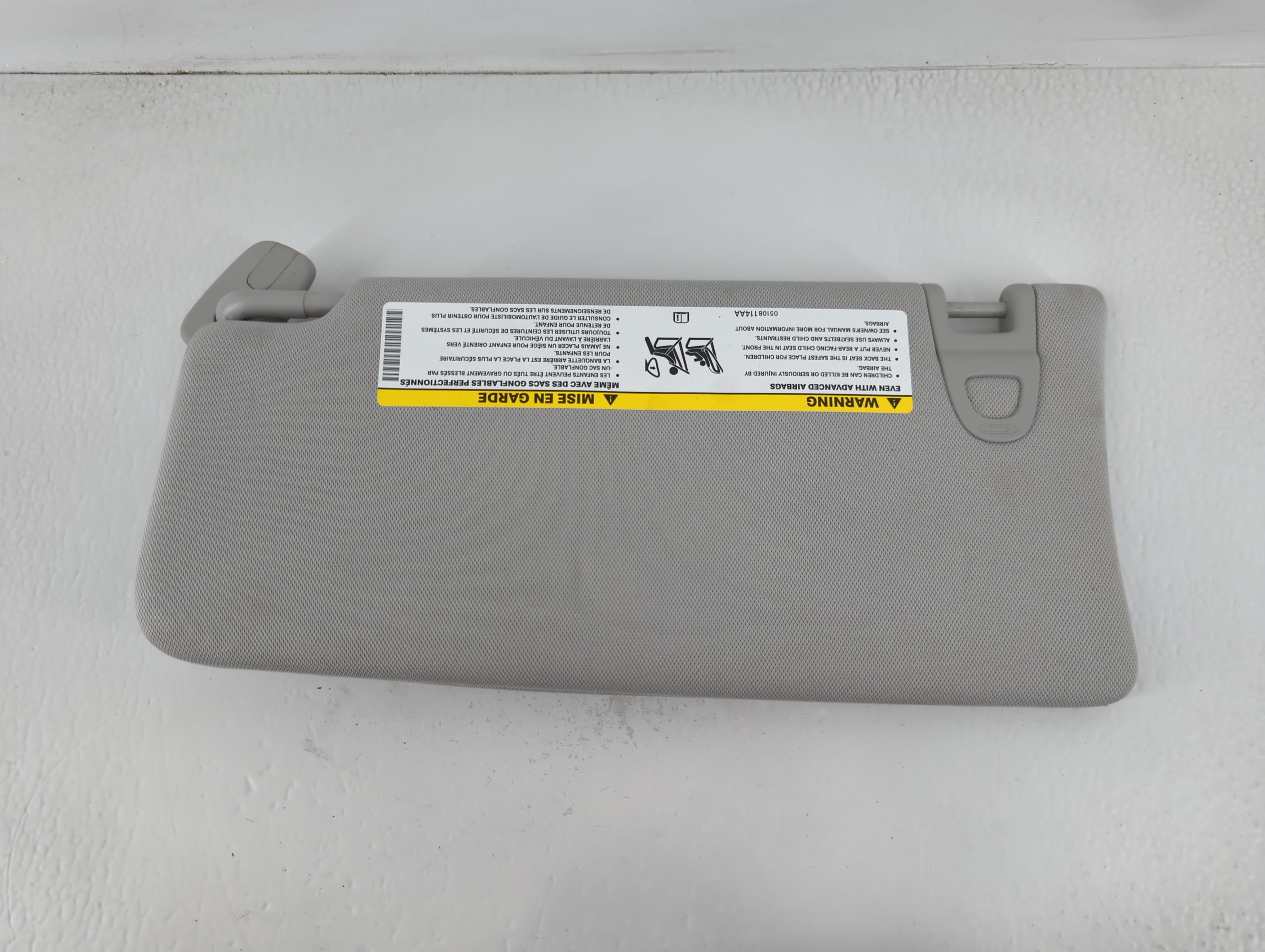 2019 Jeep Compass Sun Visor Shade Replacement Passenger Right Mirror Fits OEM Used Auto Parts - Oemusedautoparts1.com