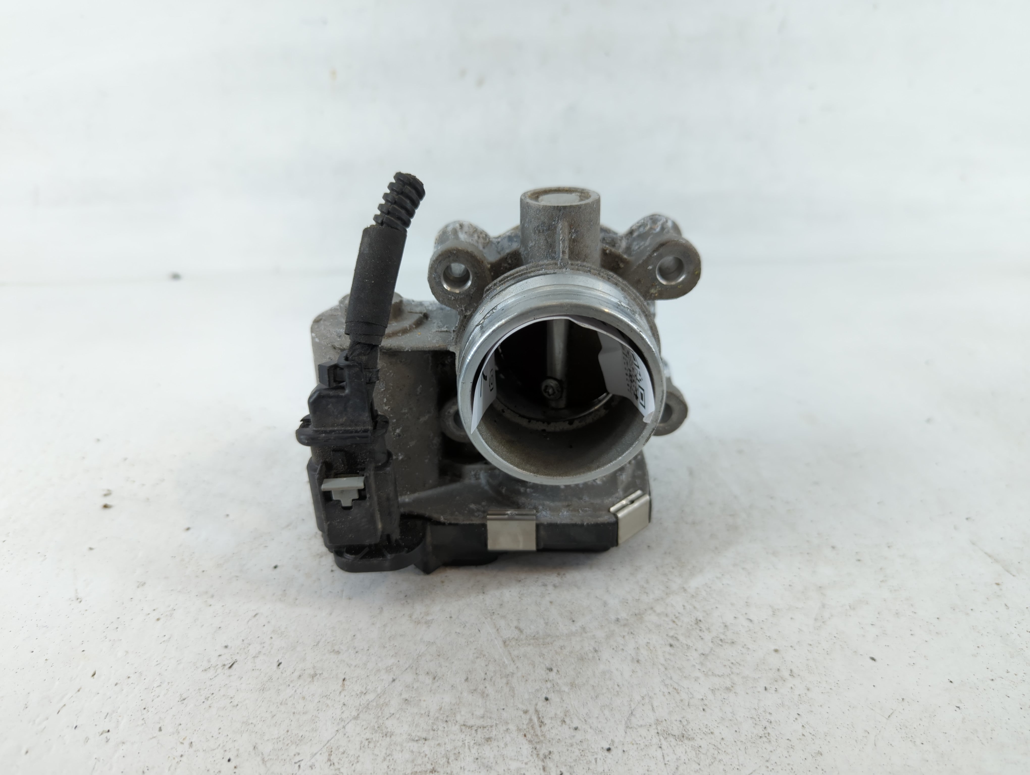 2018-2022 Chevrolet Equinox Throttle Body P/N:12671379AA Fits Fits 2016 2017 2018 2019 2020 2021 2022 OEM Used Auto Parts - Oemusedautoparts1.com