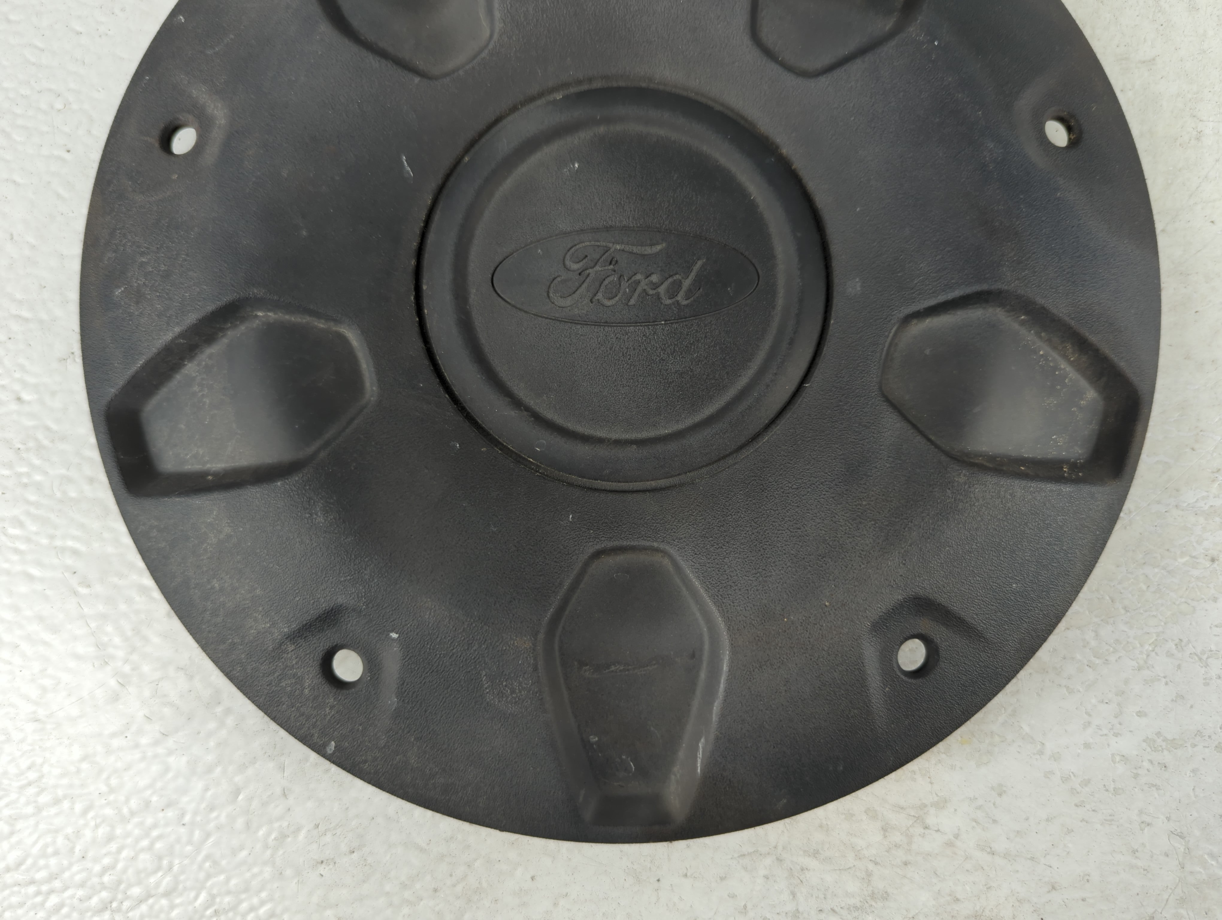 2015 Ford Transit-150 Rim Wheel Center Cap - Oemusedautoparts1.com