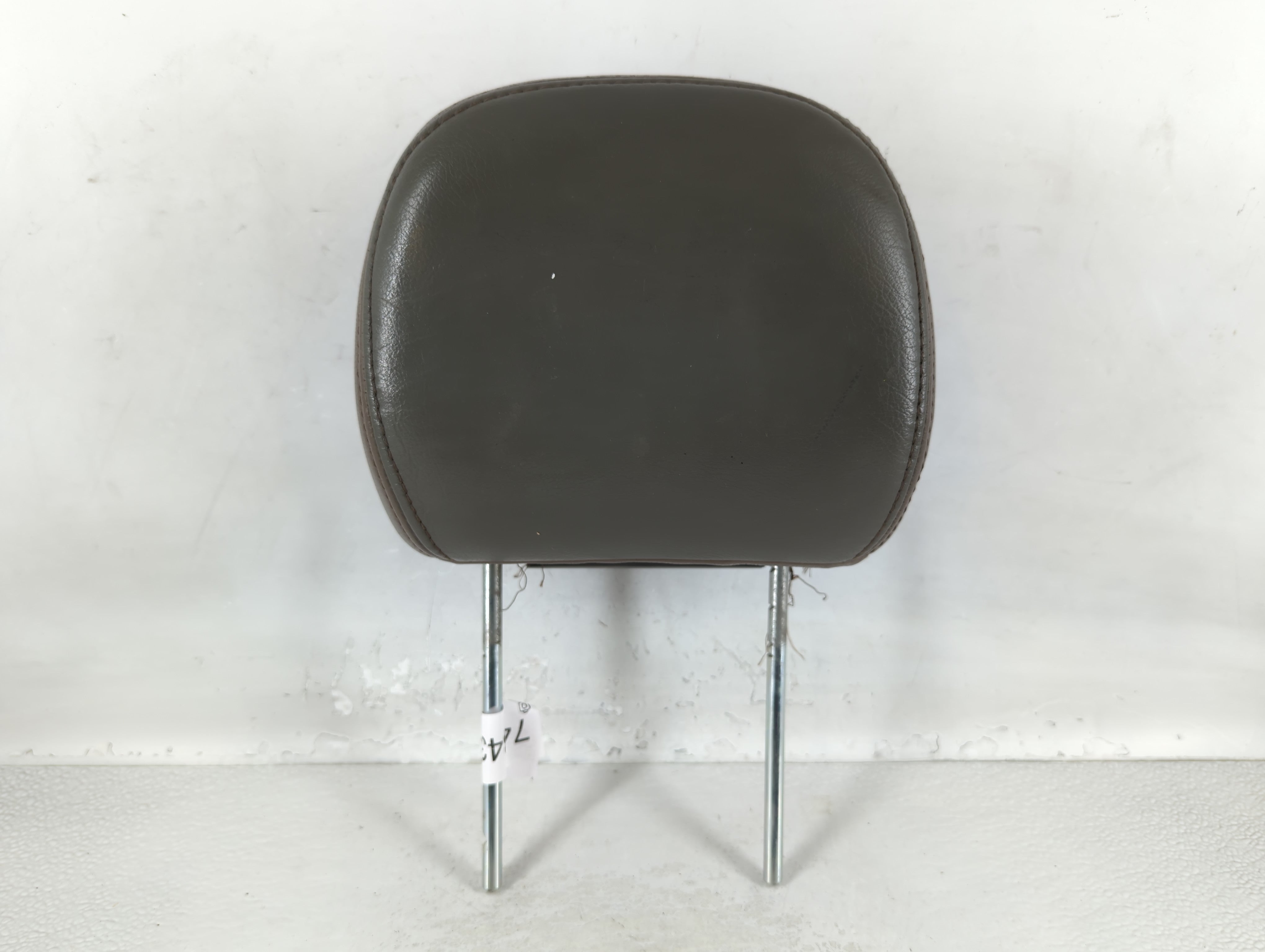 2008 Jeep Grand Cherokee Headrest Head Rest Front Driver Passenger Seat Fits OEM Used Auto Parts - Oemusedautoparts1.com