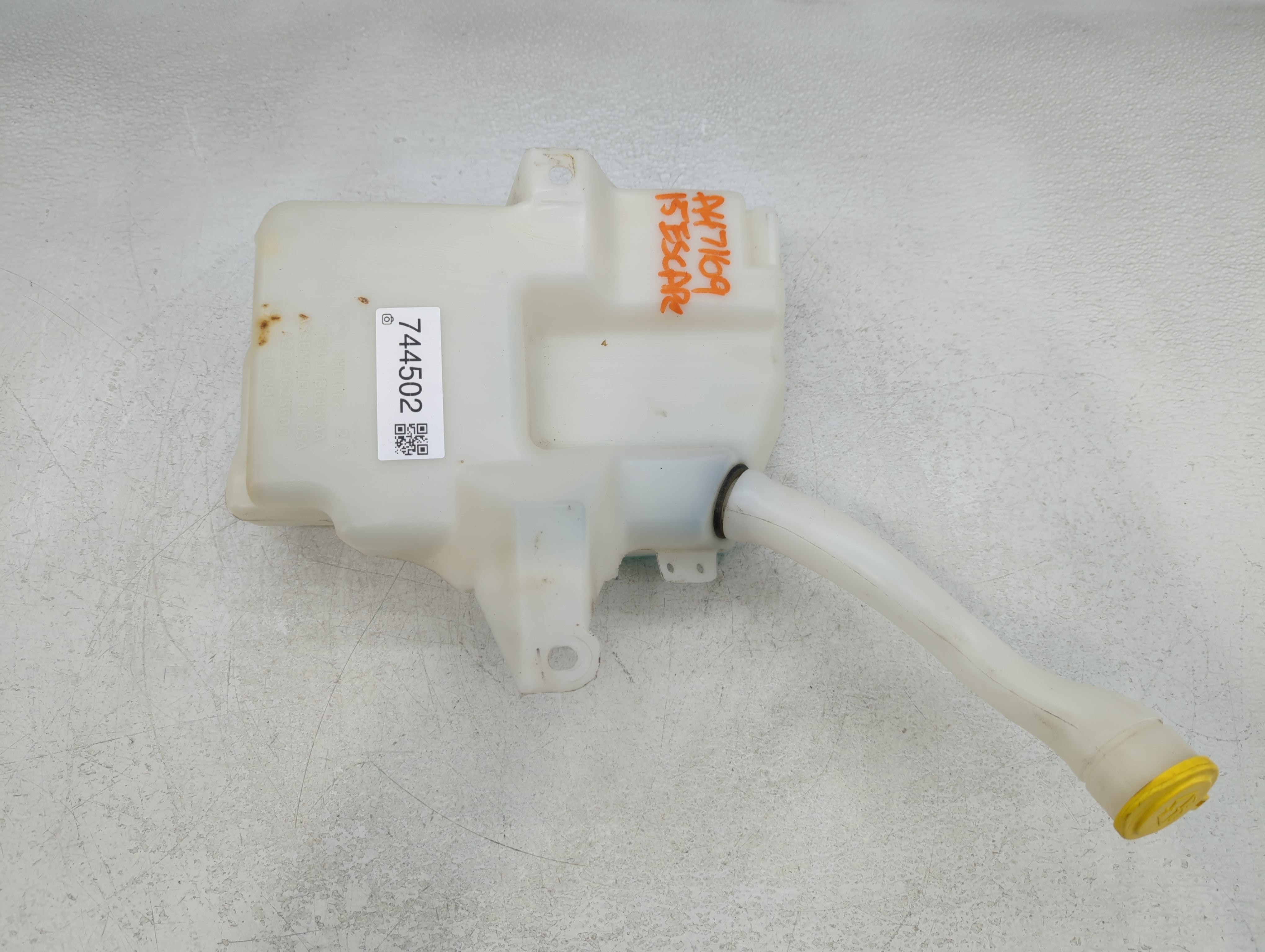 2015-2019 Ford Escape Windshield Washer Fluid Reservoir Bottle Oem - Oemusedautoparts1.com
