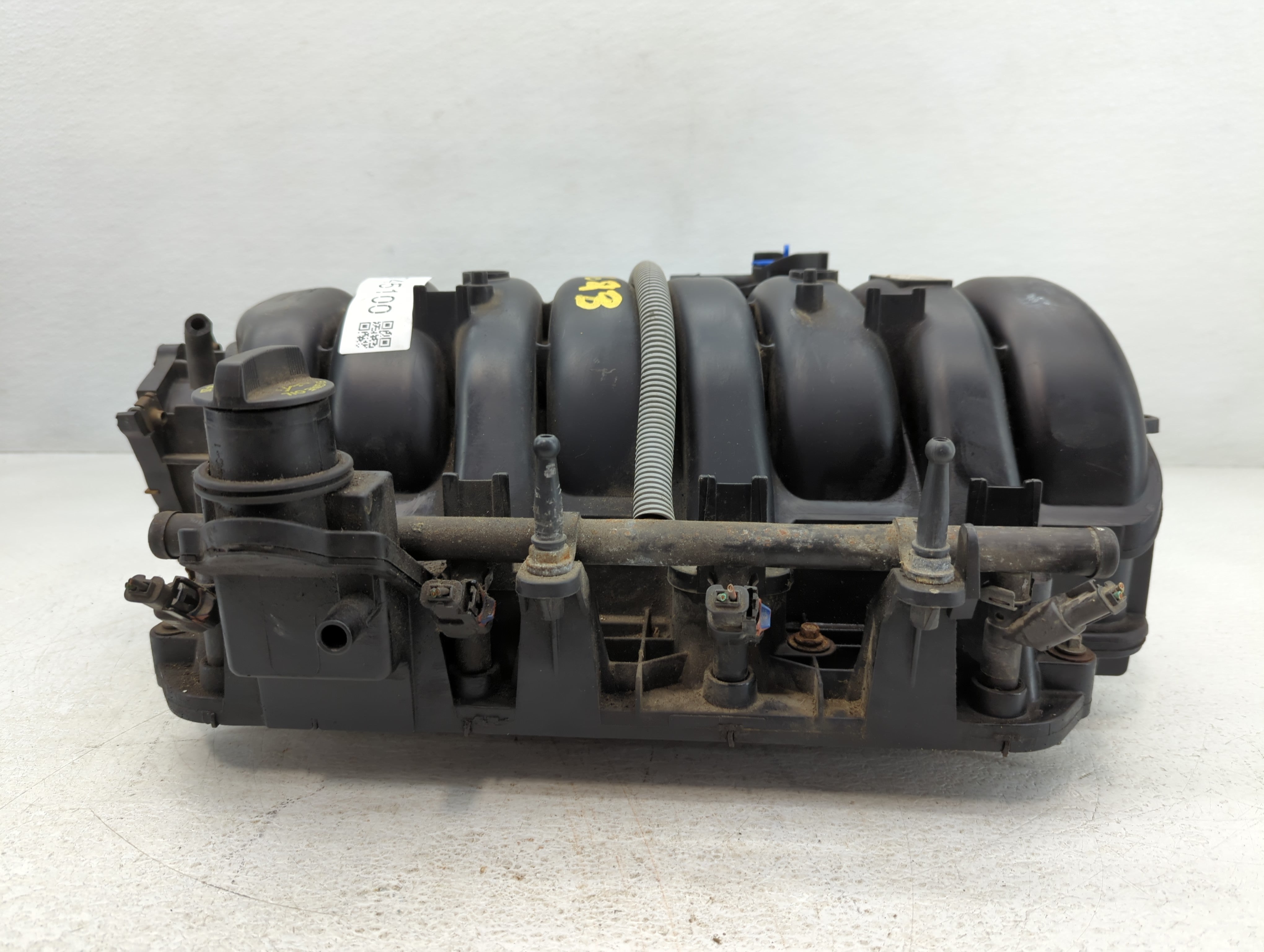 2005 Jeep Grand Cherokee Air Intake Manifold P/N:6571843 1843657 Fits OEM Used Auto Parts - Oemusedautoparts1.com