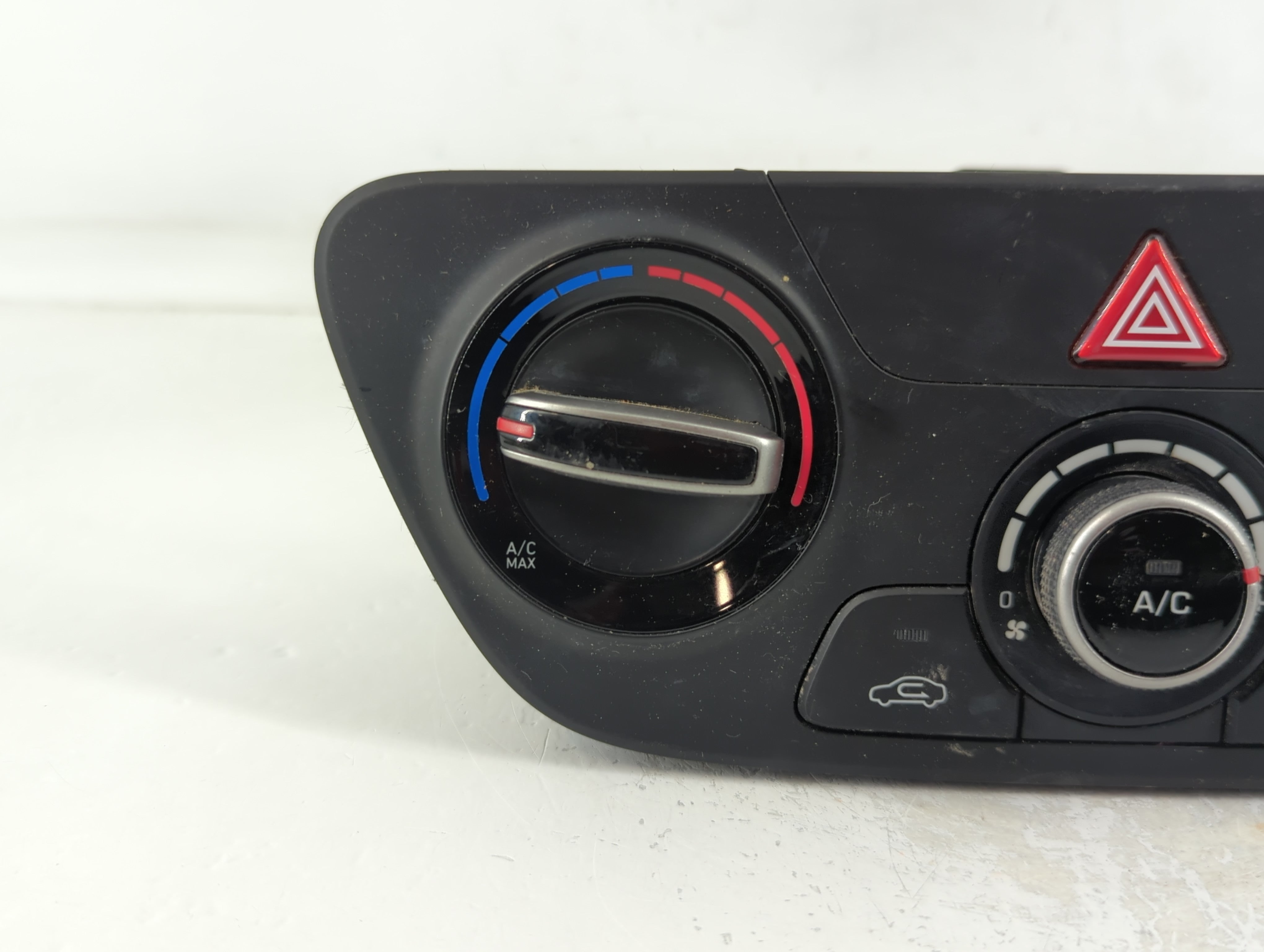 2019 Hyundai Accent Climate Control Module Temperature AC/Heater Replacement P/N:Q029000M 97250J000RDR Fits OEM Used Auto Parts - Oemusedautoparts1.com