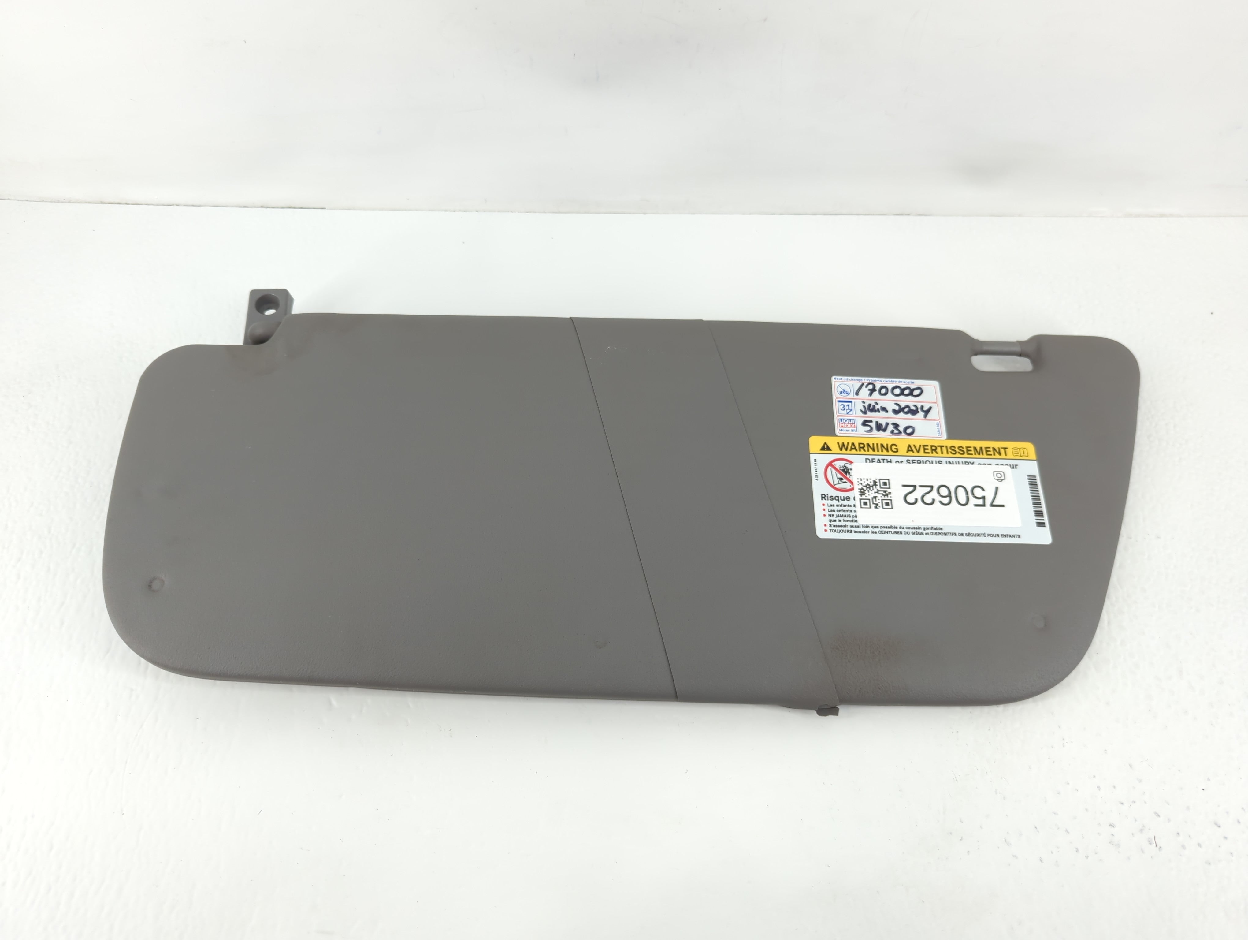 2013 Mercedes-Benz Sprinter 2500 Sun Visor Shade Replacement Passenger Right Mirror Fits OEM Used Auto Parts - Oemusedautoparts1.com