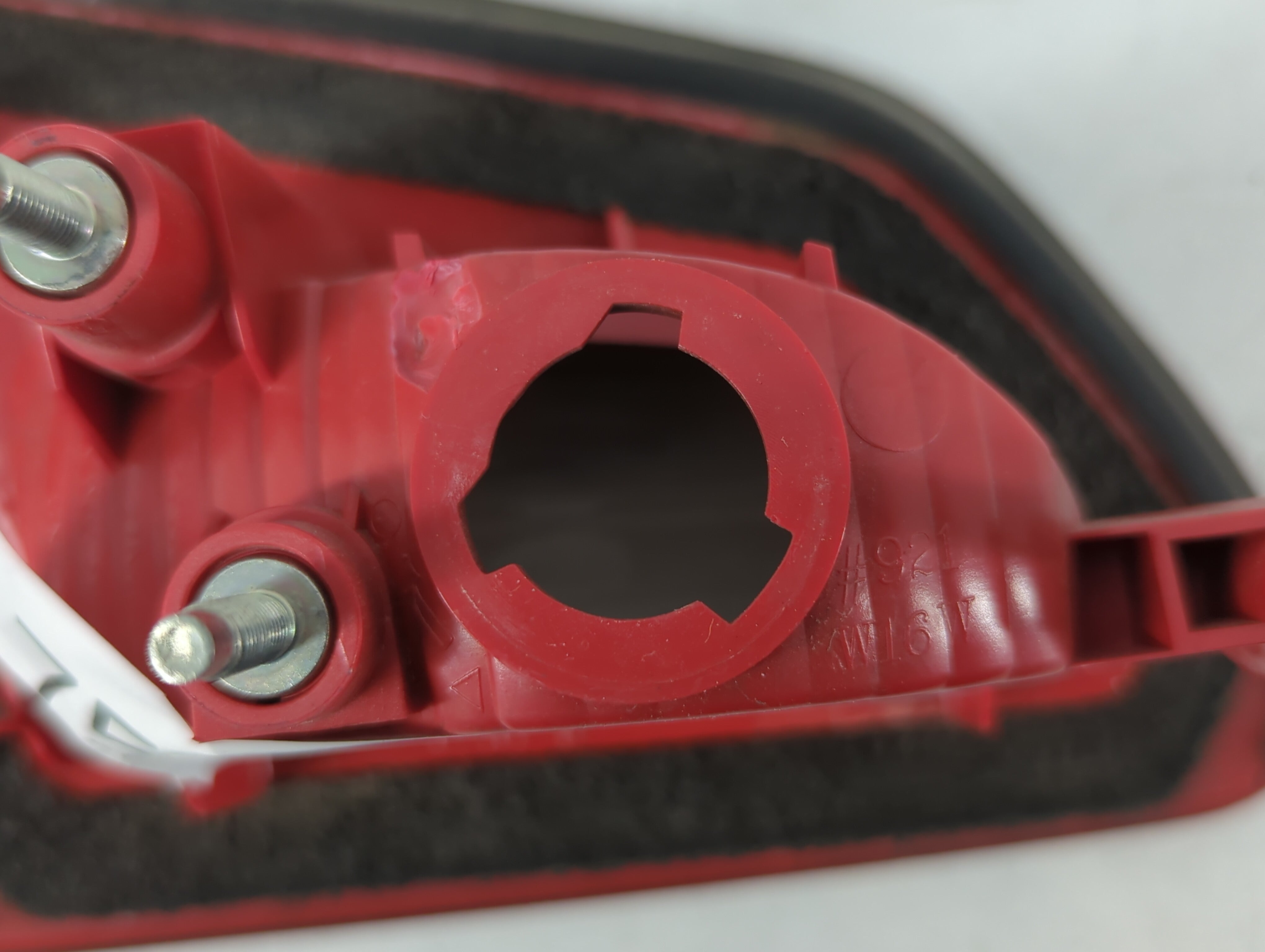 2005-2009 Ford Mustang Tail Light Assembly Driver Left OEM Fits Fits 2005 2006 2007 2008 2009 OEM Used Auto Parts - Oemusedautoparts1.com