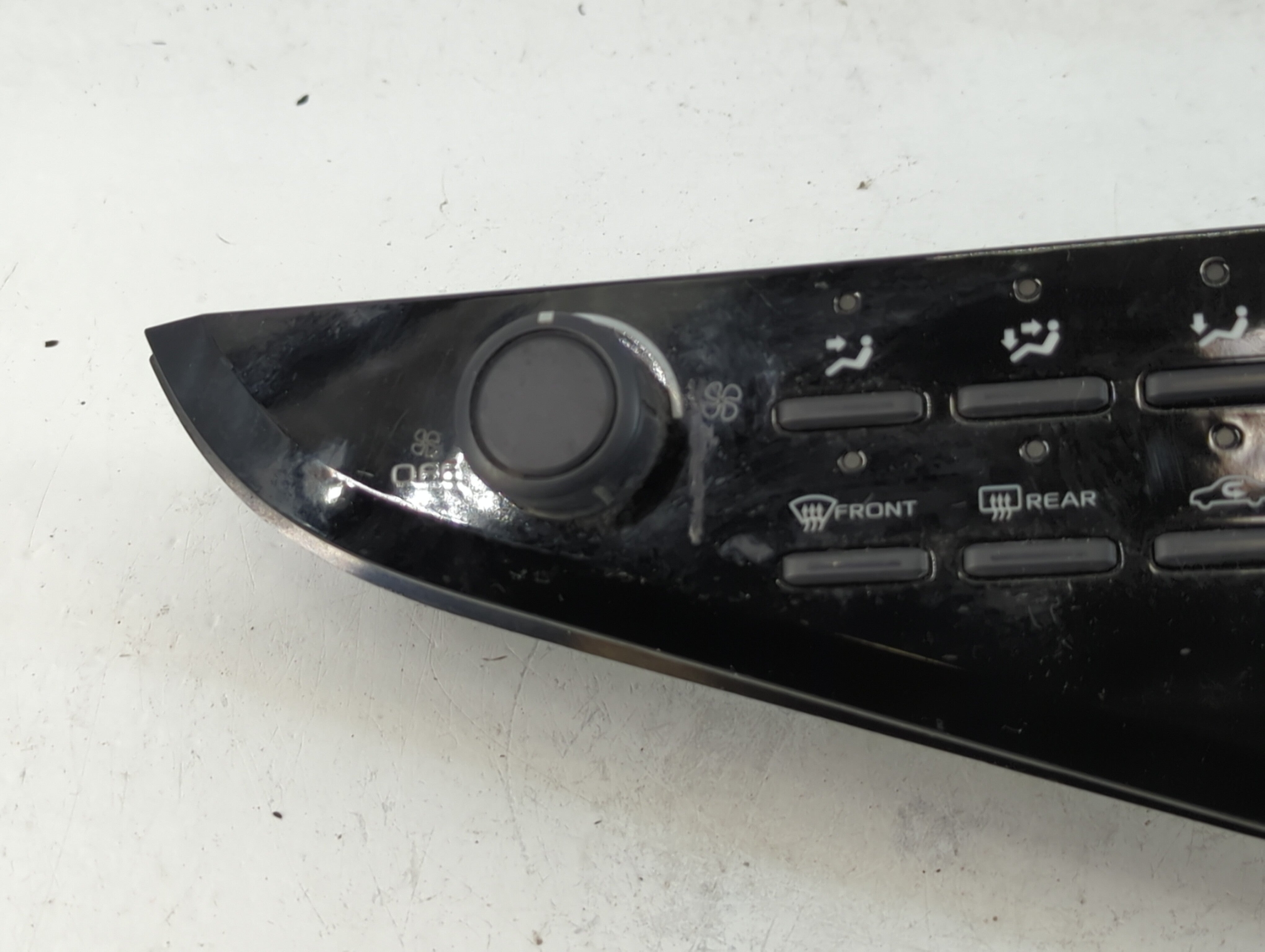 2018-2022 Toyota Camry Climate Control Module Temperature AC/Heater Replacement P/N:55900-06470 Fits Fits 2018 2019 2020 2021 2022 OEM Used Auto Parts - Oemusedautoparts1.com