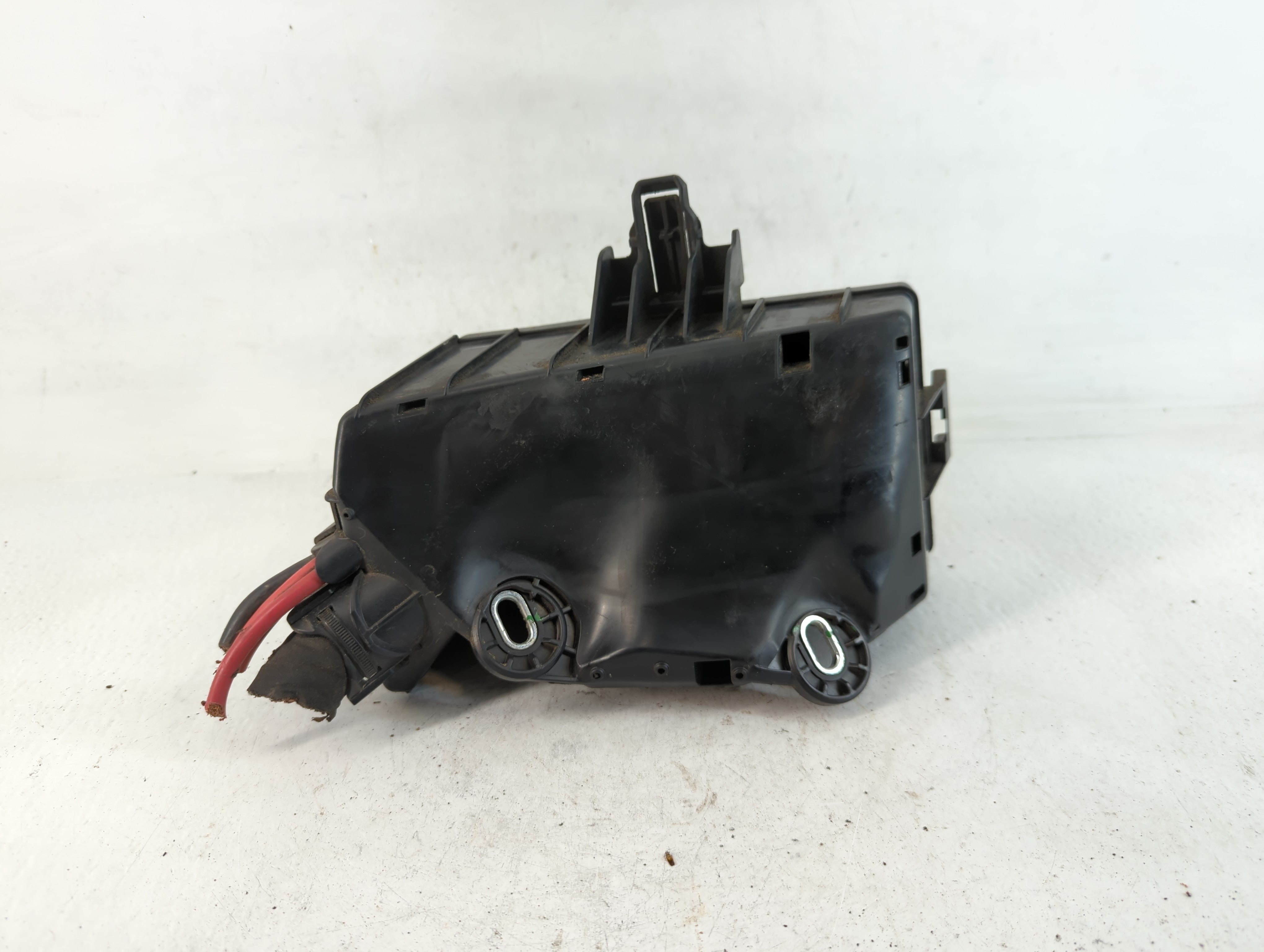 2015-2019 Volkswagen Golf Fusebox Fuse Box Panel Relay Module P/N:6351-2386 Fits Fits 2015 2016 2017 2018 2019 2020 2021 2022 OEM Used Auto Parts - Oemusedautoparts1.com