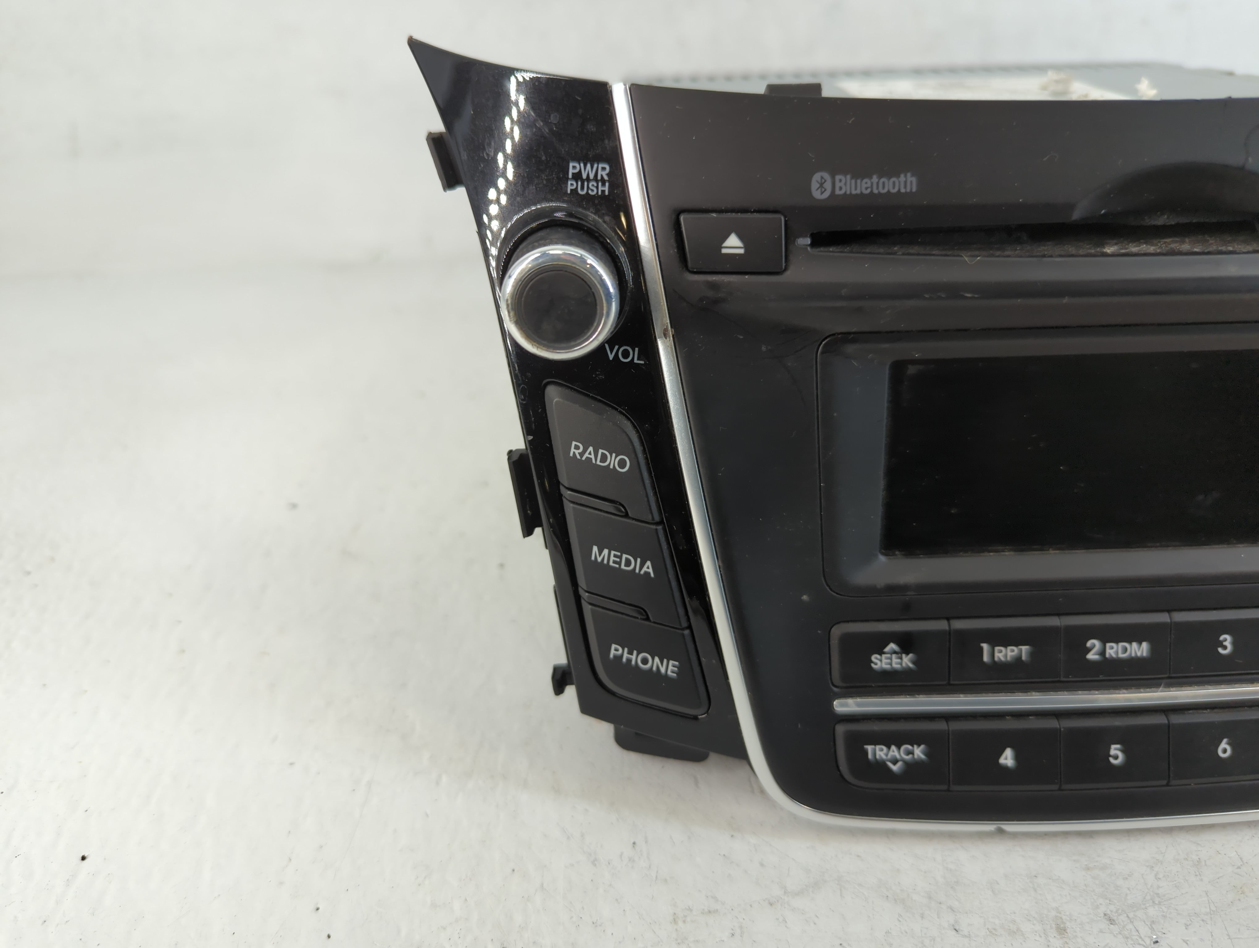 2016-2017 Hyundai Elantra Radio AM FM Cd Player Receiver Replacement P/N:96170-A5270GU Fits Fits 2016 2017 OEM Used Auto Parts - Oemusedautoparts1.com