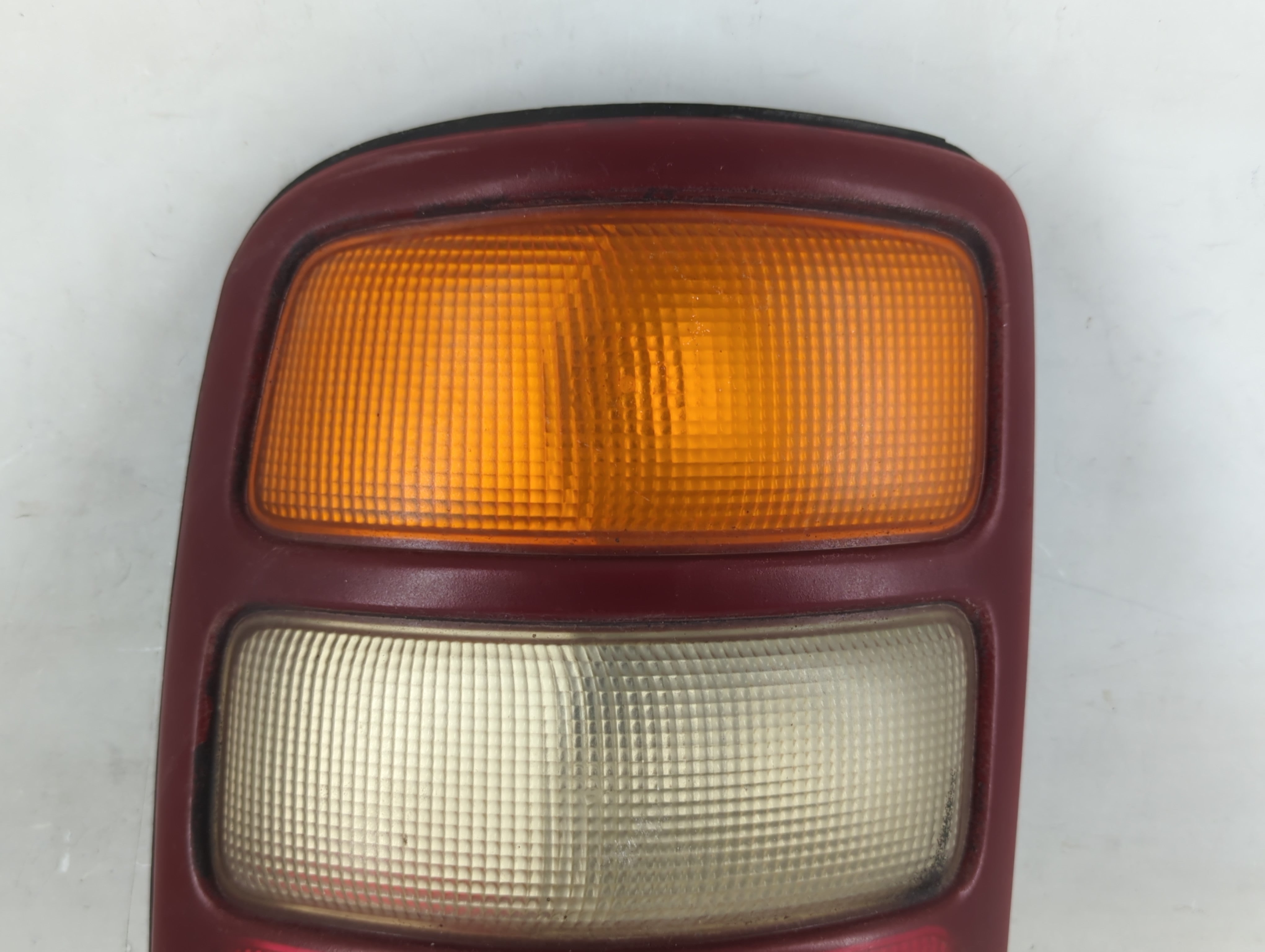 2004-2006 Chevrolet Tahoe Tail Light Assembly Driver Left OEM P/N:16525375 Fits Fits 2004 2005 2006 OEM Used Auto Parts - Oemusedautoparts1.com