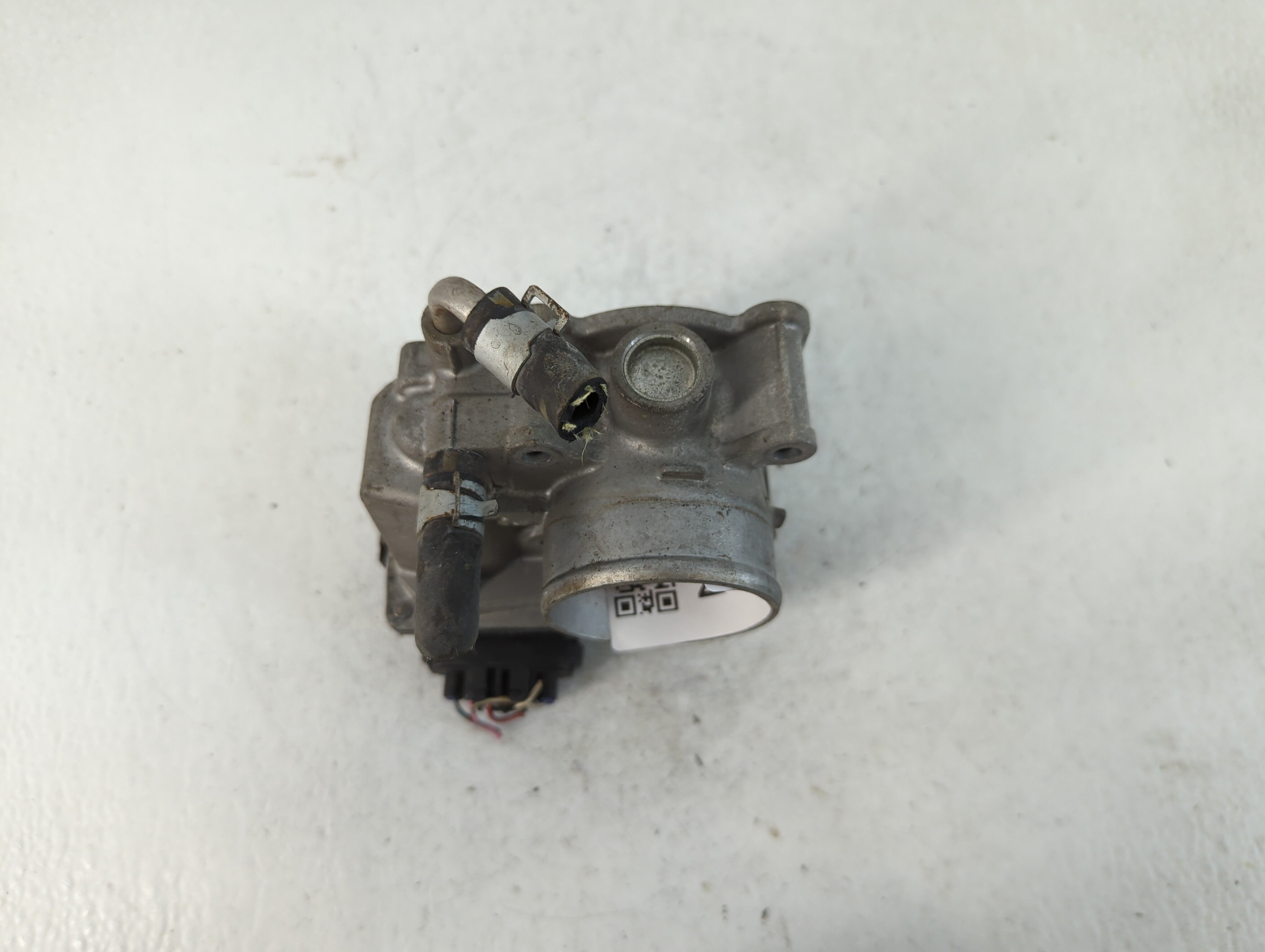 2012-2019 Nissan Versa Throttle Body P/N:3AA50-02 E Fits Fits 2012 2013 2014 2015 2016 2017 2018 2019 OEM Used Auto Parts - Oemusedautoparts1.com