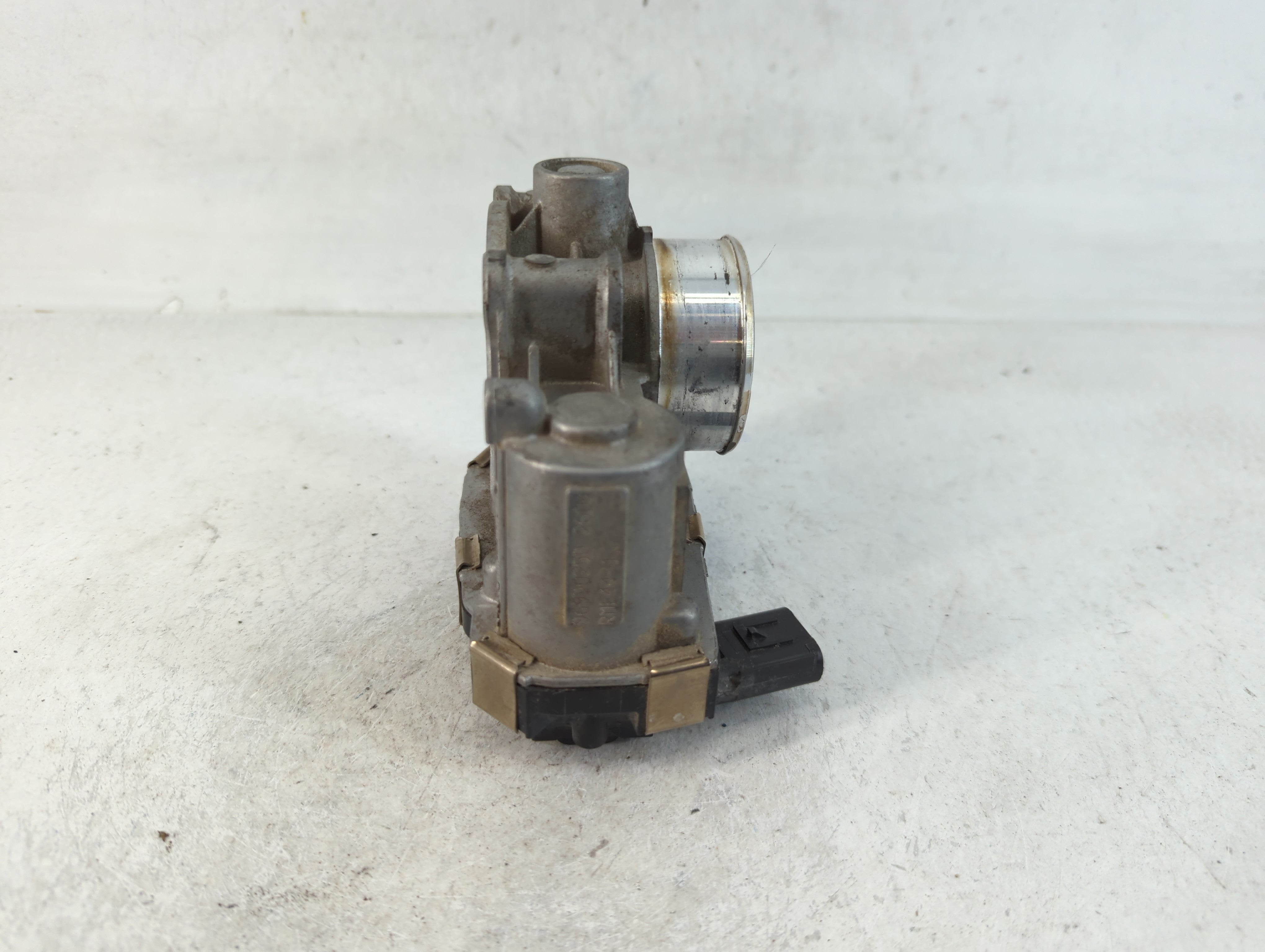 2013-2015 Chevrolet Spark Throttle Body P/N:RME44-1 96990250 3263 Fits Fits 2013 2014 2015 OEM Used Auto Parts - Oemusedautoparts1.com