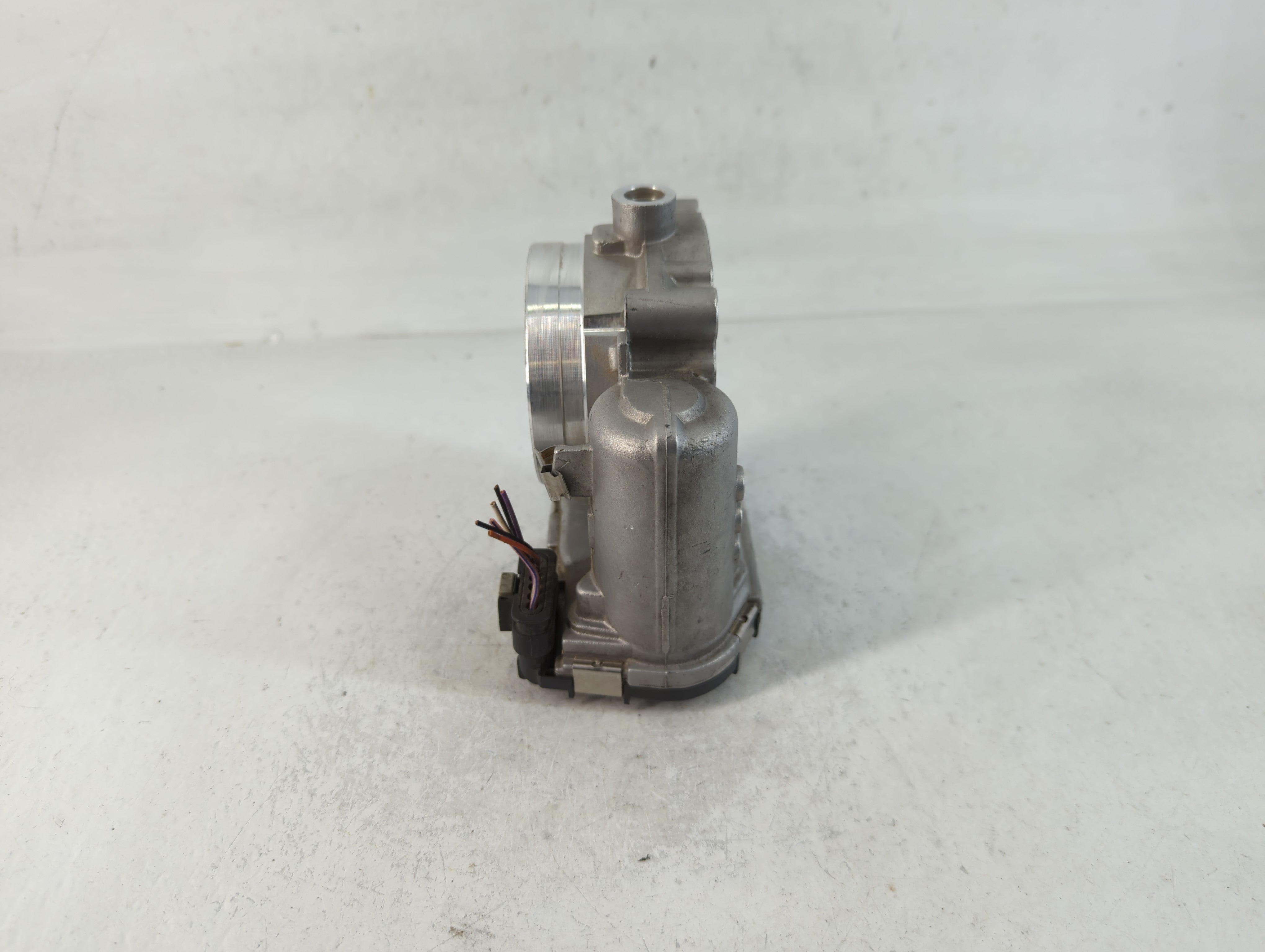 2012-2016 Mercedes-Benz E350 Throttle Body P/N:A 276 141 01 25 Fits Fits 2012 2013 2014 2015 2016 2017 2018 2019 2020 2021 2022 OEM Used Auto Parts - Oemusedautoparts1.com