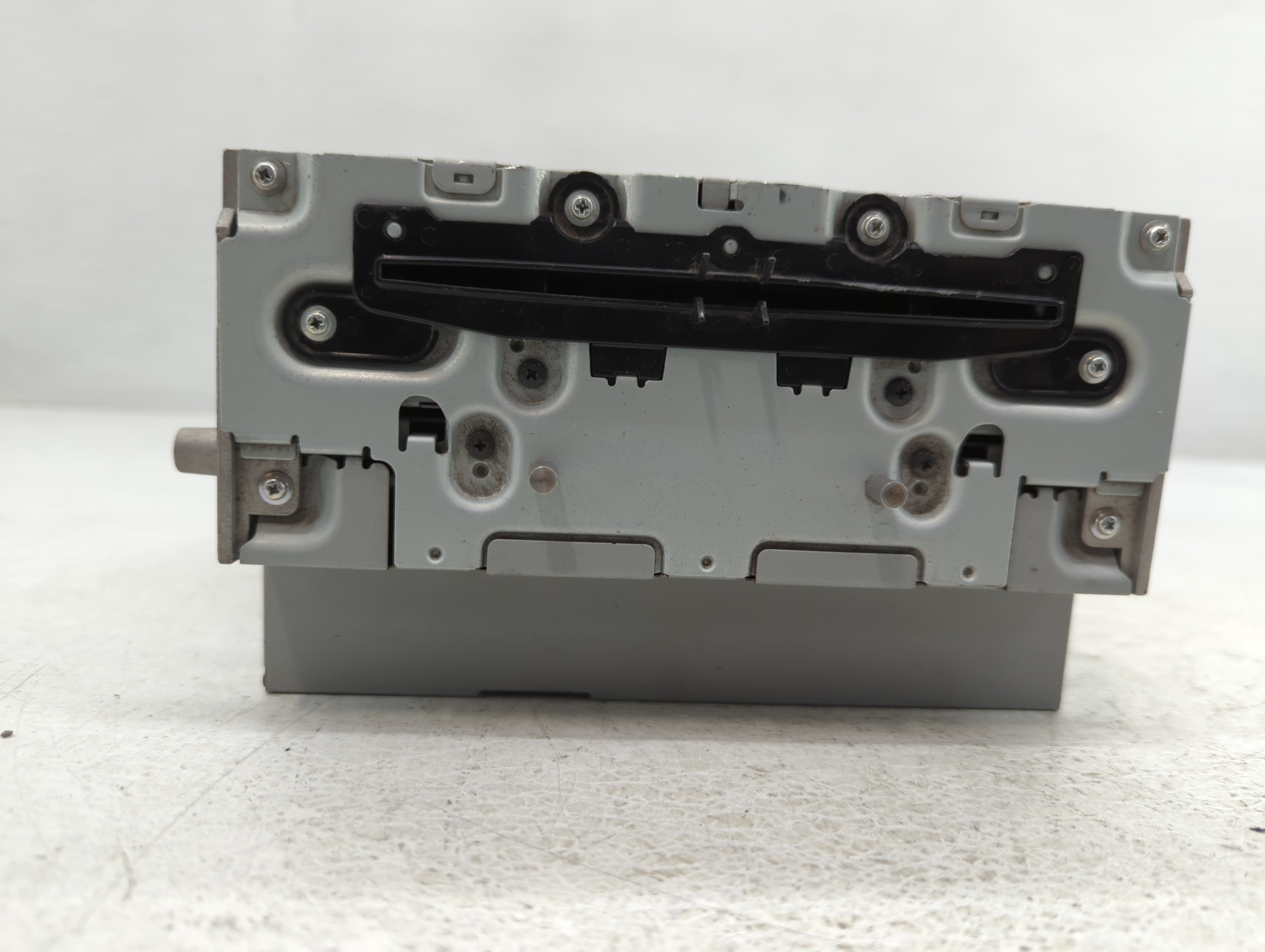 2014-2019 Mercedes-Benz Cla250 Radio AM FM Cd Player Receiver Replacement P/N:A 246 900 57 17 Fits OEM Used Auto Parts - Oemusedautoparts1.com