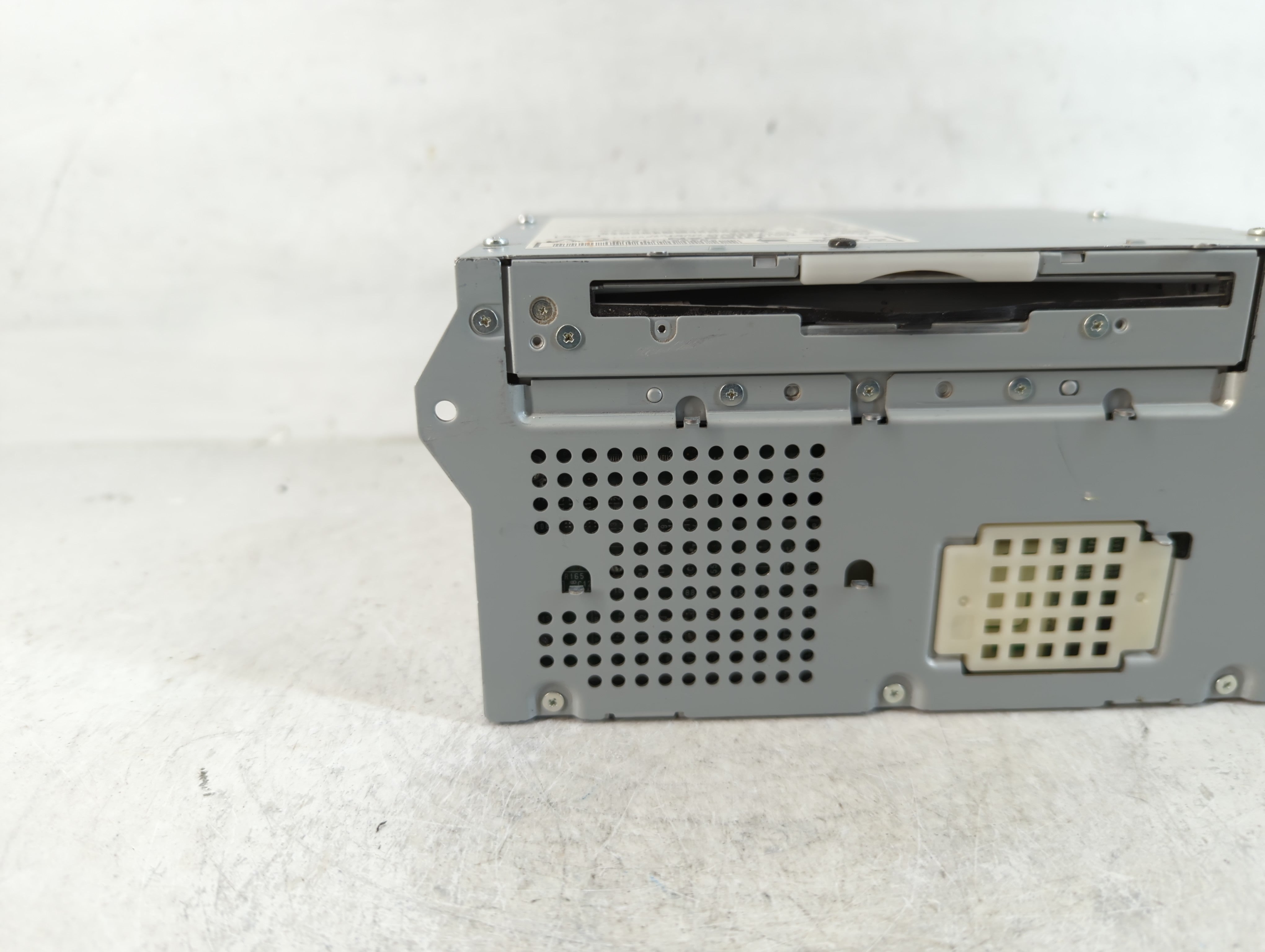 2015-2016 Infiniti Qx50 Radio AM FM Cd Player Receiver Replacement P/N:9456131508 Fits Fits 2015 2016 OEM Used Auto Parts - Oemusedautoparts1.com