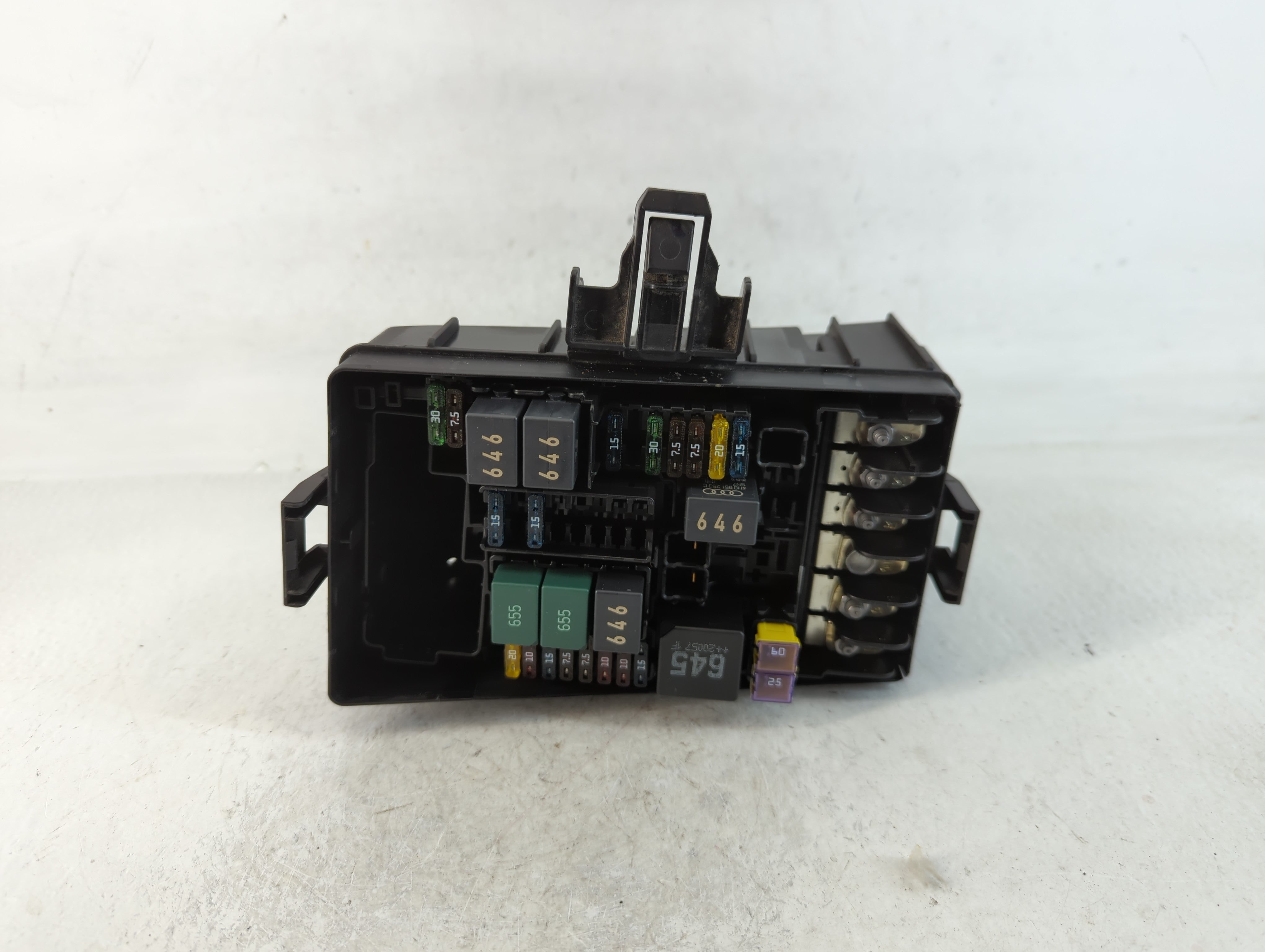 2020-2022 Volkswagen Atlas Fusebox Fuse Box Panel Relay Module P/N:5Q0 907 361 D Fits Fits 2020 2021 2022 OEM Used Auto Parts - Oemusedautoparts1.com