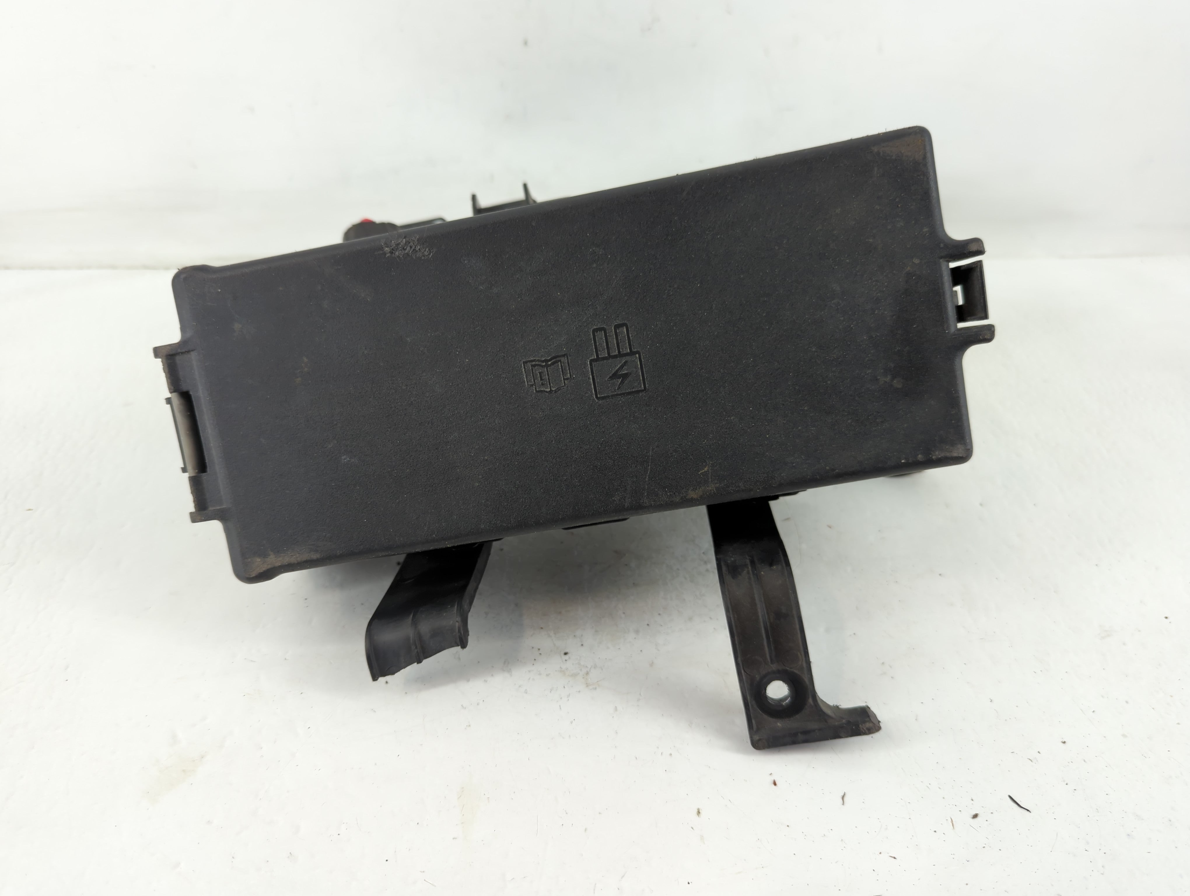 2010-2012 Ford Fusion Fusebox Fuse Box Panel Relay Module P/N:PP-T10 54-7146-30 Fits Fits 2010 2011 2012 OEM Used Auto Parts - Oemusedautoparts1.com