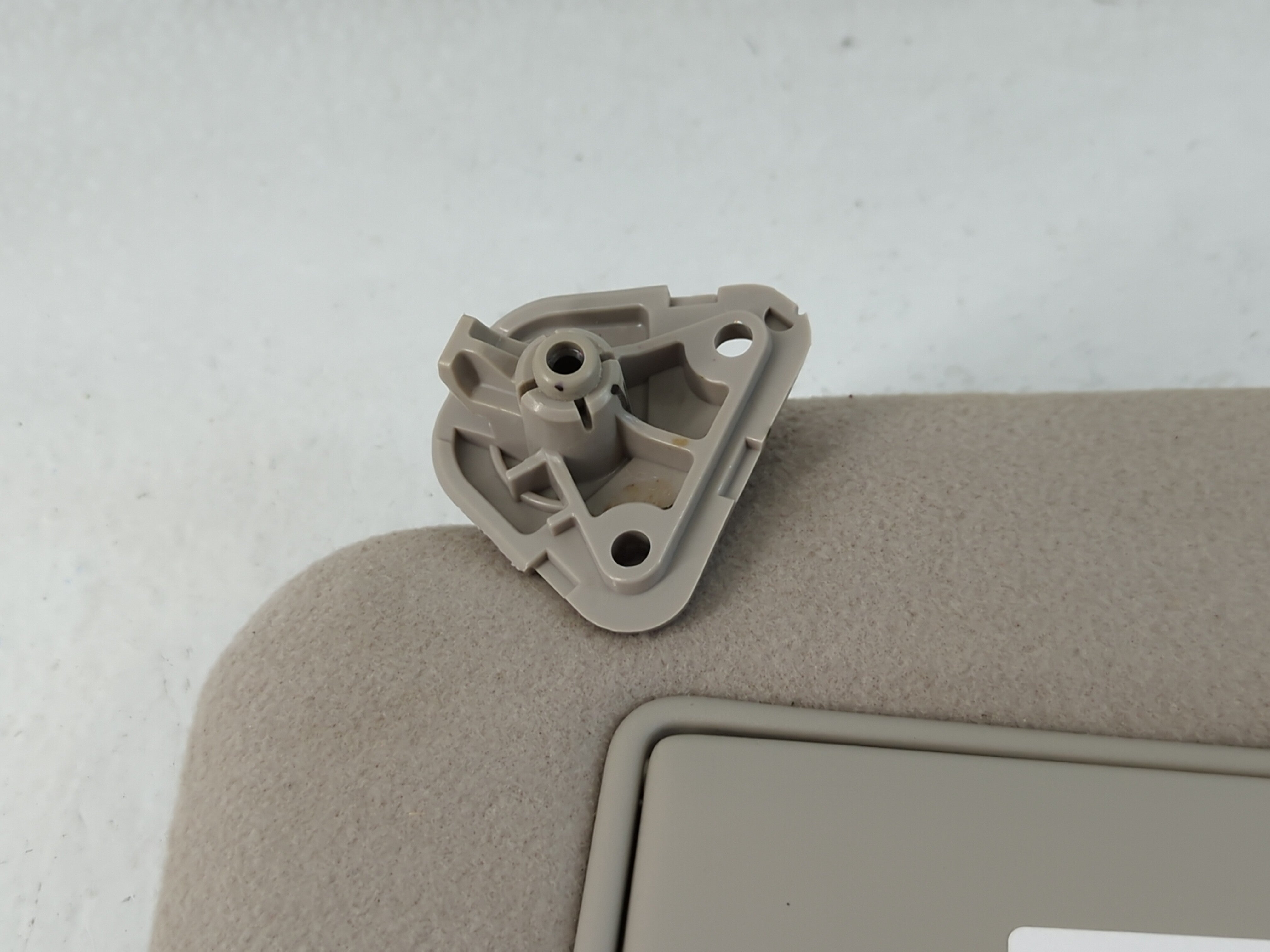 2013-2019 Nissan Sentra Sun Visor Shade Replacement Driver Left Mirror Fits Fits 2012 2013 2014 2015 2016 2017 2018 2019 OEM Used Auto Parts - Oemusedautoparts1.com