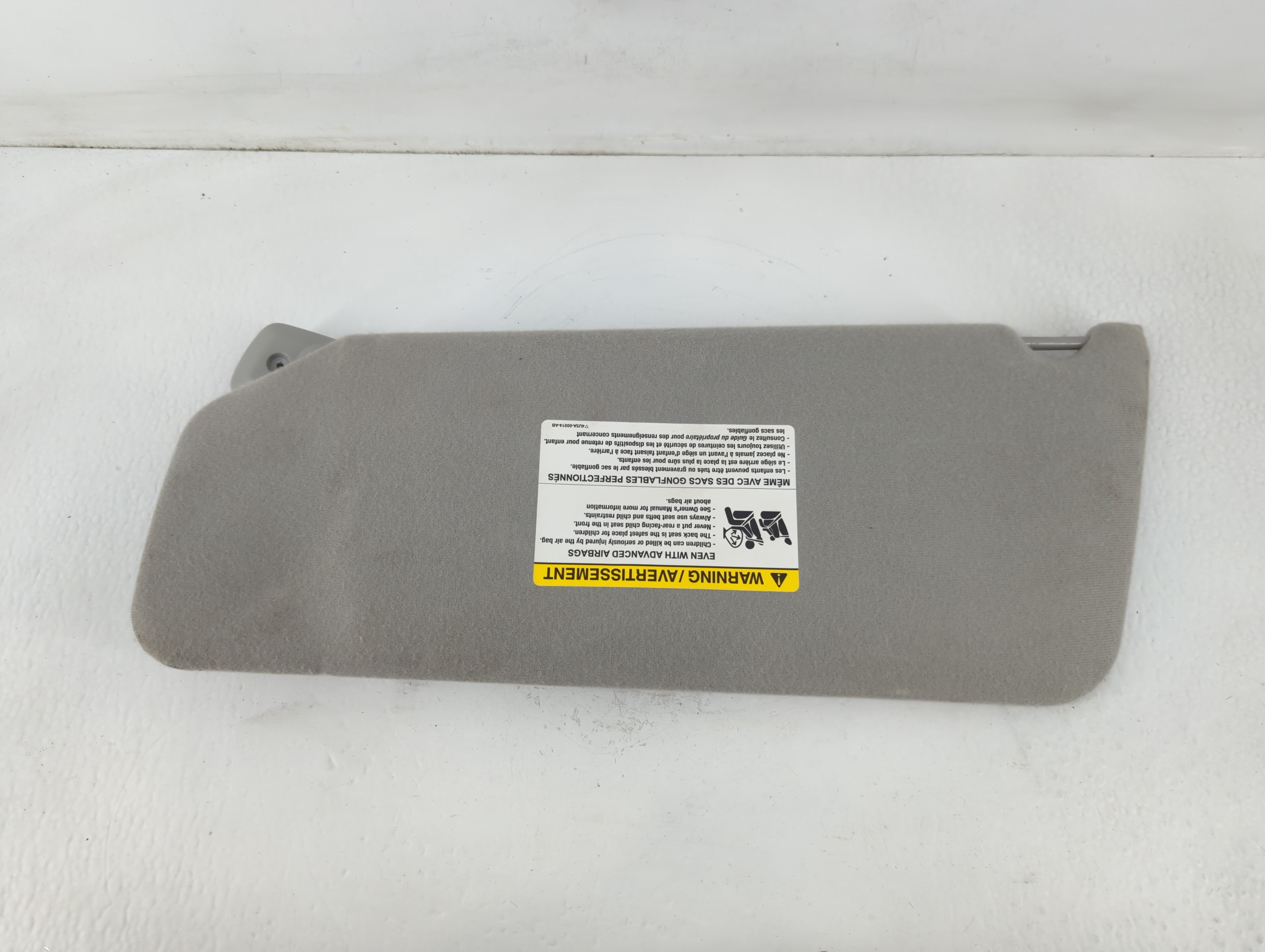 2004-2008 Ford F-150 Sun Visor Shade Replacement Passenger Right Mirror Fits Fits 2004 2005 2006 2007 2008 OEM Used Auto Parts - Oemusedautoparts1.com