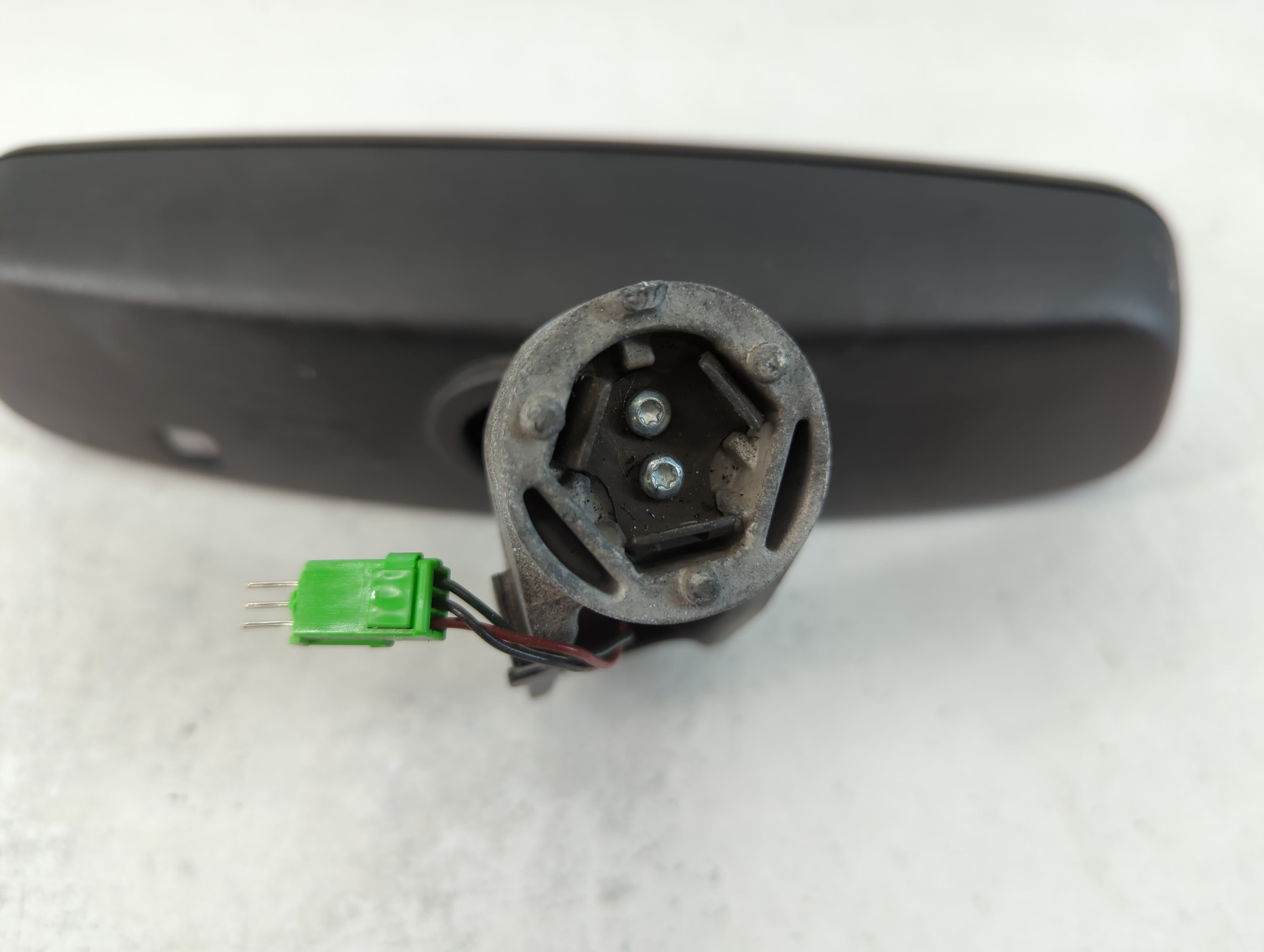 2011-2013 Volvo S60 Interior Rear View Mirror Replacement OEM P/N:35360575 30799046 Fits Fits 2011 2012 2013 OEM Used Auto Parts - Oemusedautoparts1.com