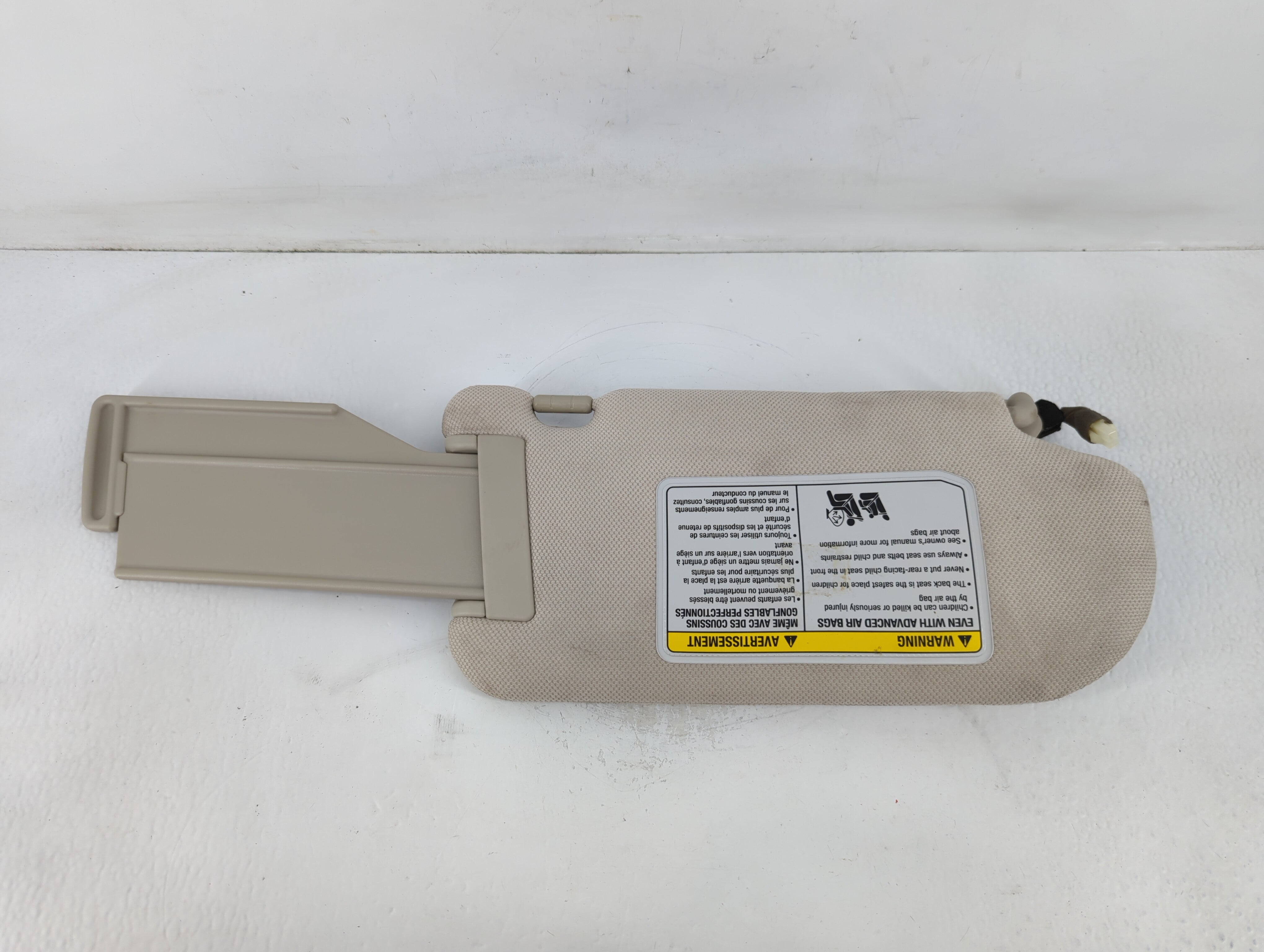 2013-2018 Nissan Altima Sun Visor Shade Replacement Passenger Right Mirror Fits Fits 2013 2014 2015 2016 2017 2018 OEM Used Auto Parts - Oemusedautoparts1.com