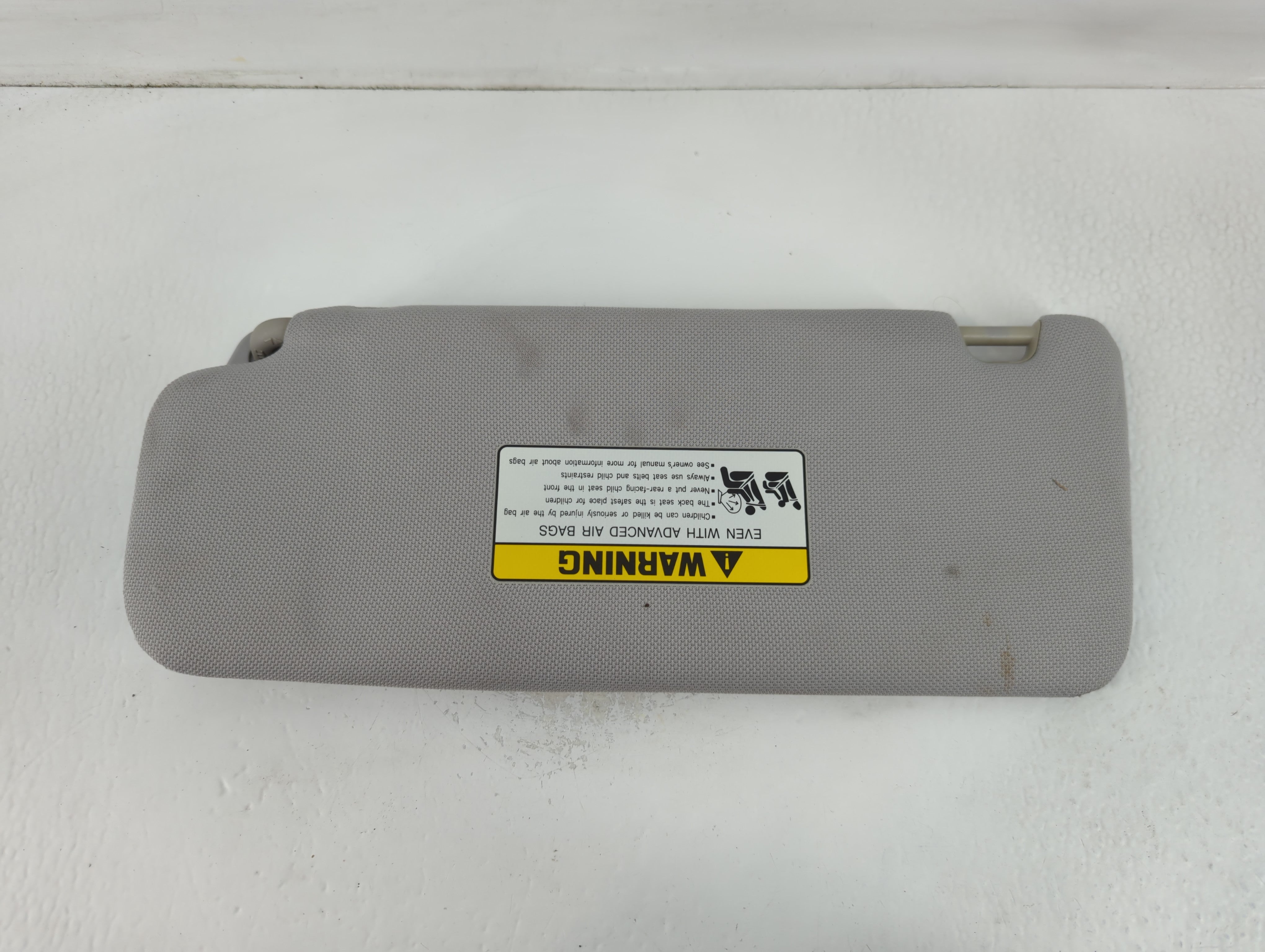 2015-2019 Hyundai Sonata Sun Visor Shade Replacement Passenger Right Mirror Fits Fits 2015 2016 2017 2018 2019 OEM Used Auto Parts - Oemusedautoparts1.com