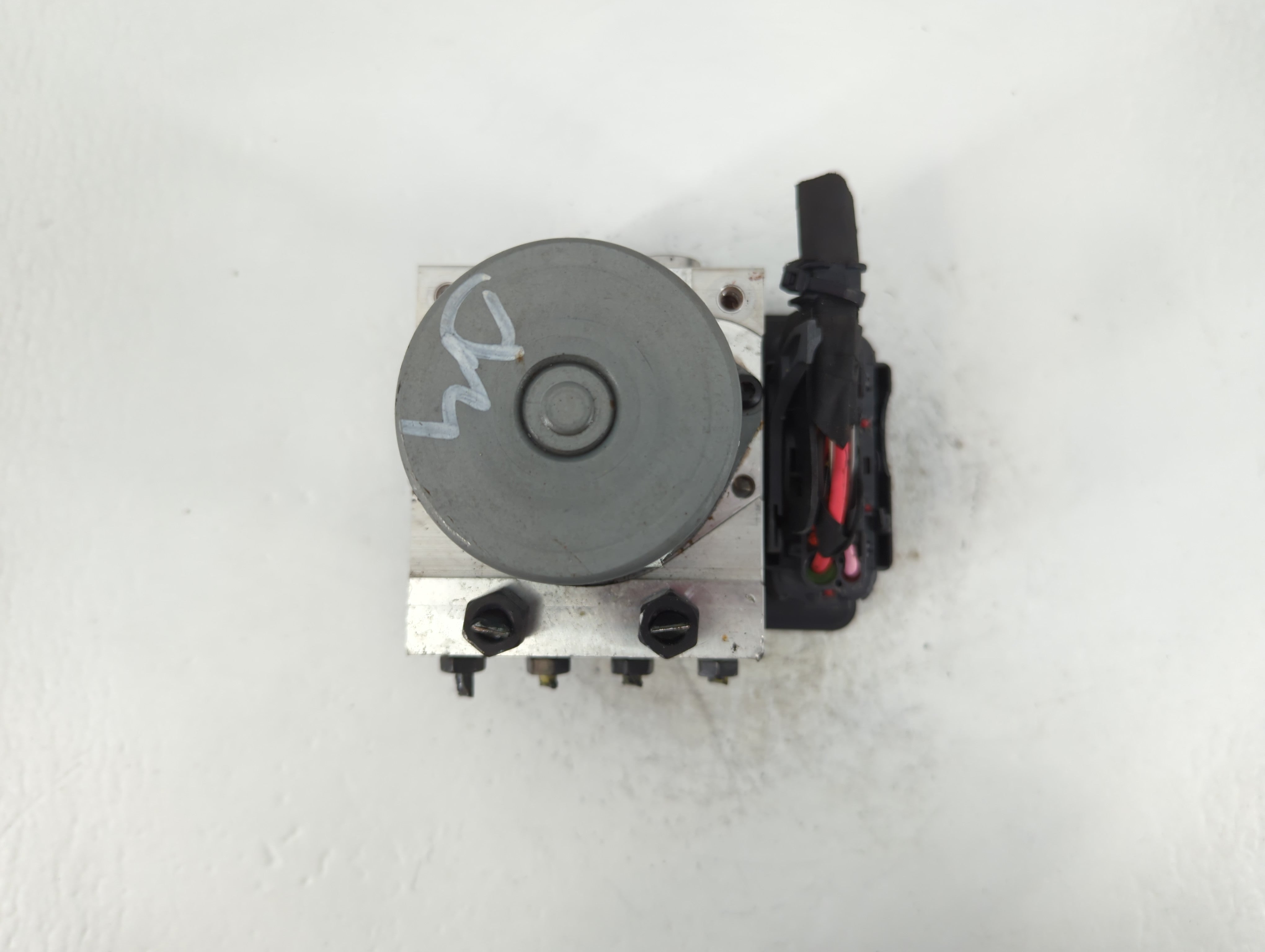 2018-2019 Hyundai Sonata ABS Pump Control Module Replacement P/N:58920-C2210 C2589-20520 Fits Fits 2018 2019 OEM Used Auto Parts - Oemusedautoparts1.com
