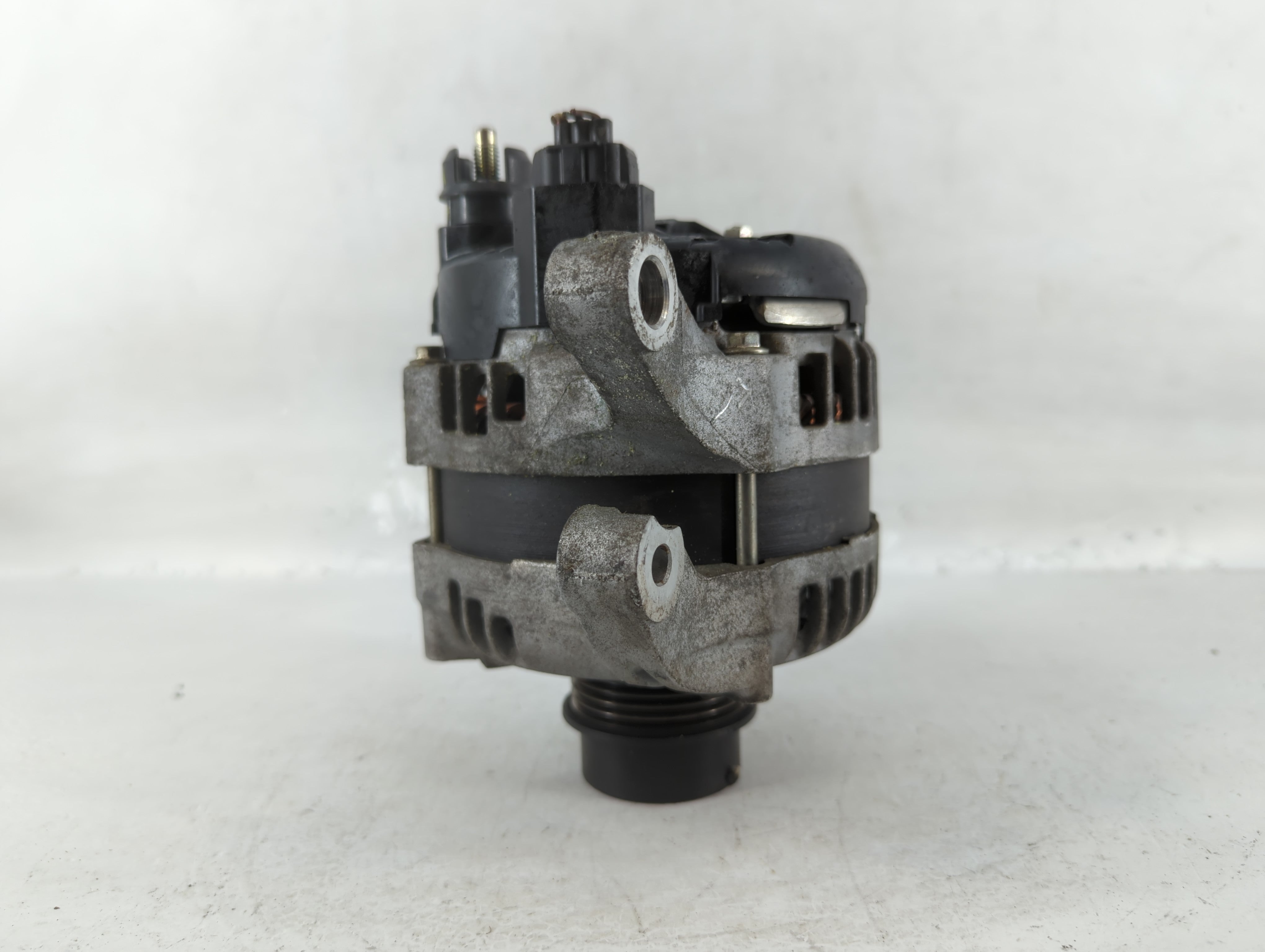 2015-2018 Ford Edge Alternator Replacement Generator Charging Assembly Engine OEM P/N:MX104211-0780 G2GT-10300-BA Fits OEM Used Auto Parts - Oemusedautoparts1.com