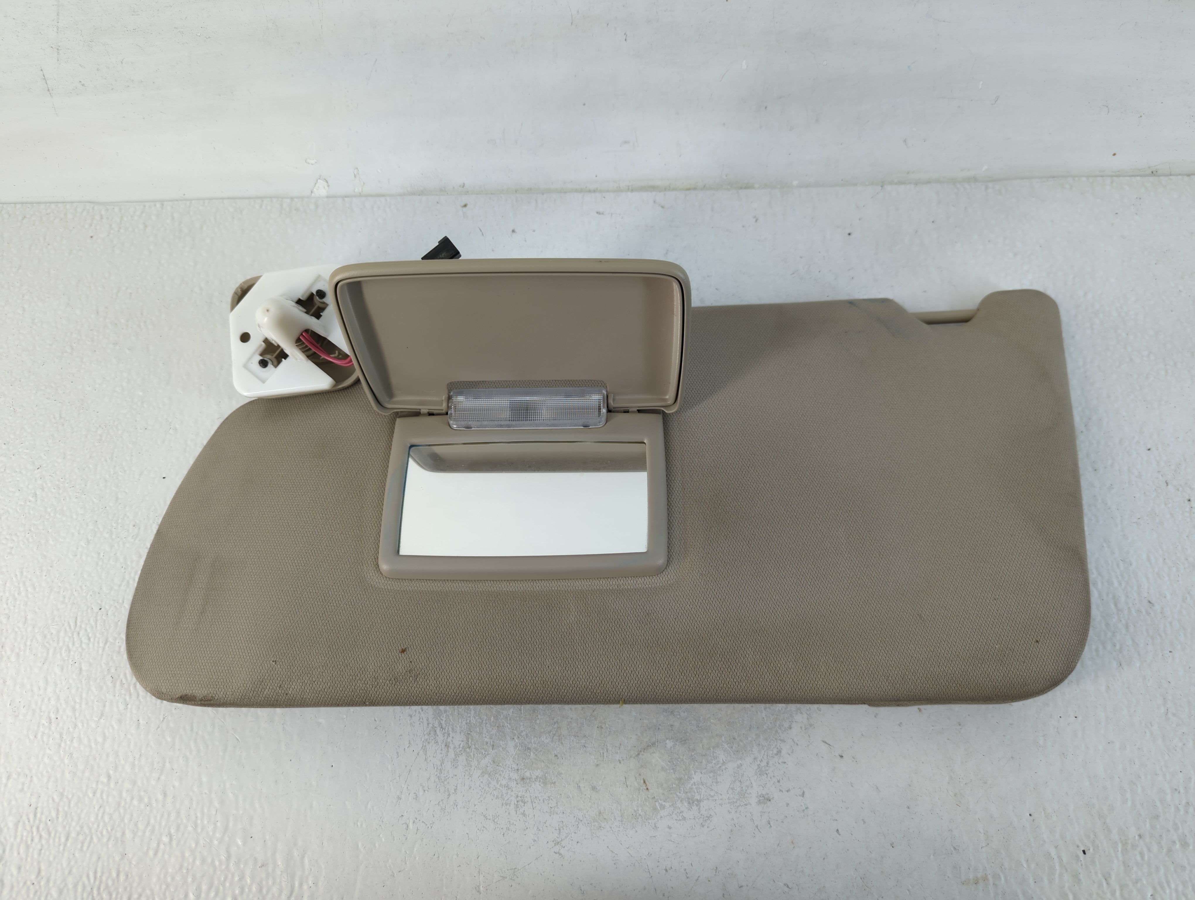 2009-2012 Ford Flex Sun Visor Shade Replacement Driver Left Mirror Fits Fits 2009 2010 2011 2012 OEM Used Auto Parts - Oemusedautoparts1.com