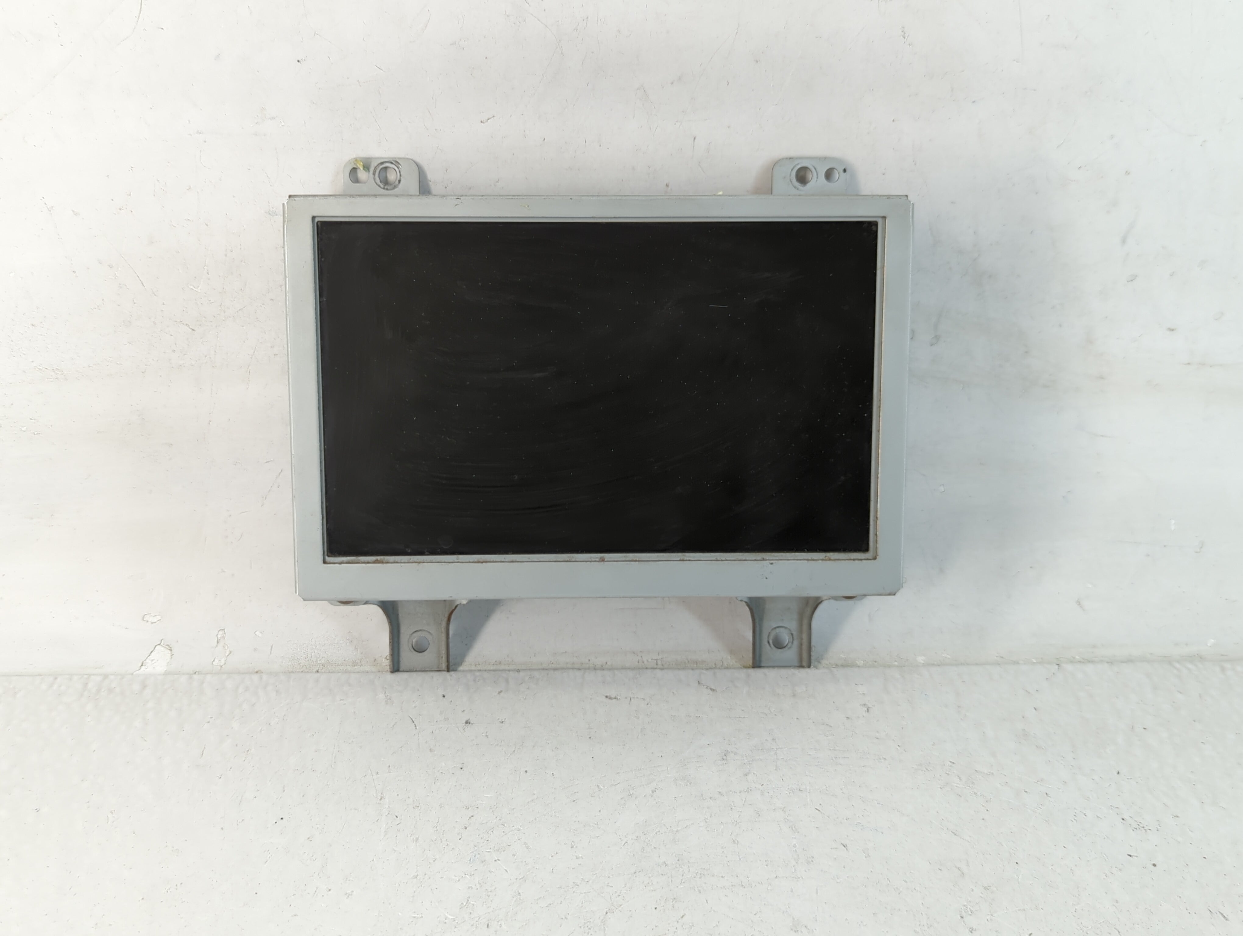 2011-2013 Hyundai Equus Information Display Screen - Oemusedautoparts1.com