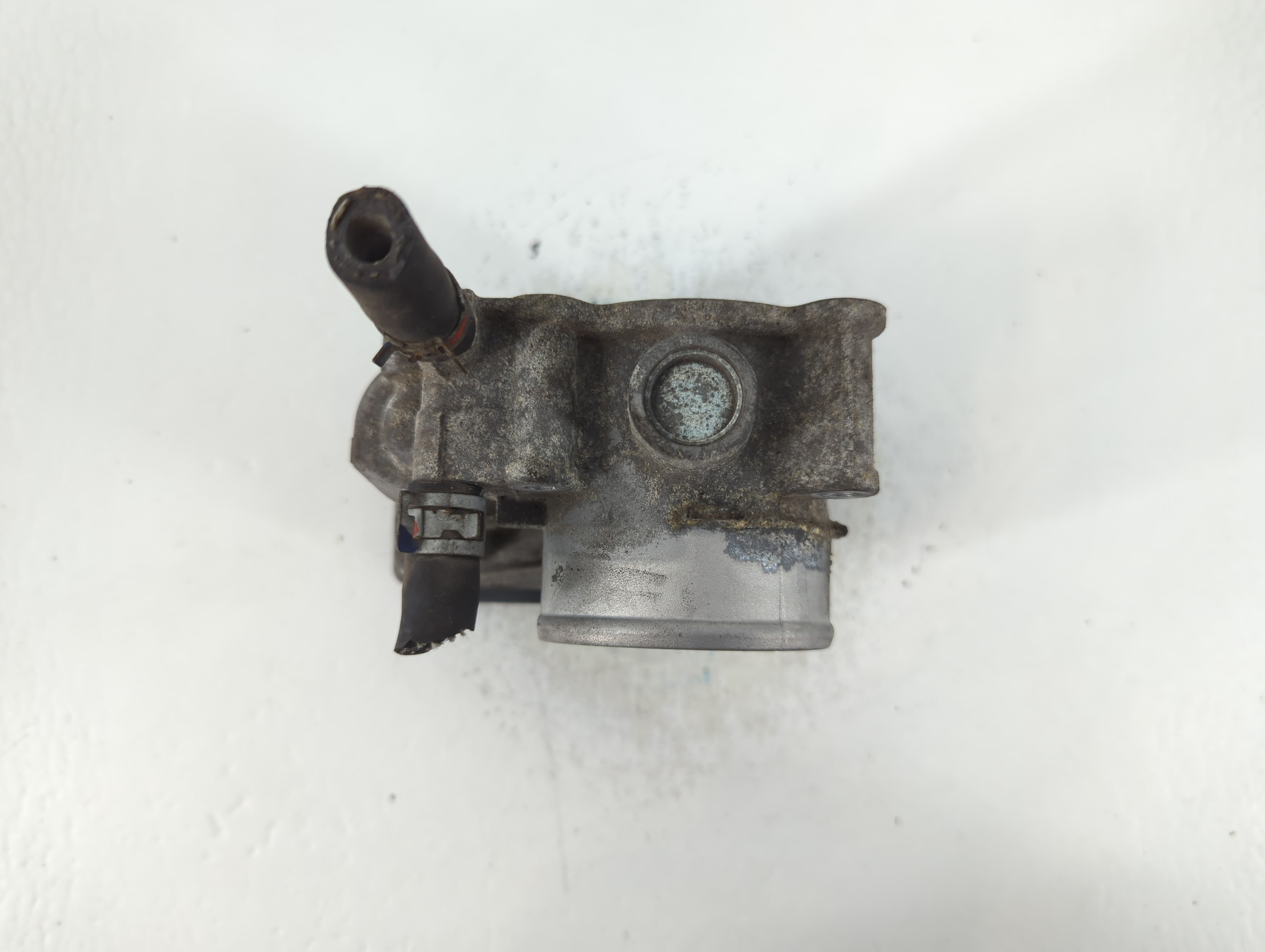 2010-2022 Toyota Prius Throttle Body P/N:22030-37060 Fits Fits 2010 2011 2012 2013 2014 2015 2016 2017 2018 2019 2020 2021 2022 OEM Used Auto Parts - Oemusedautoparts1.com