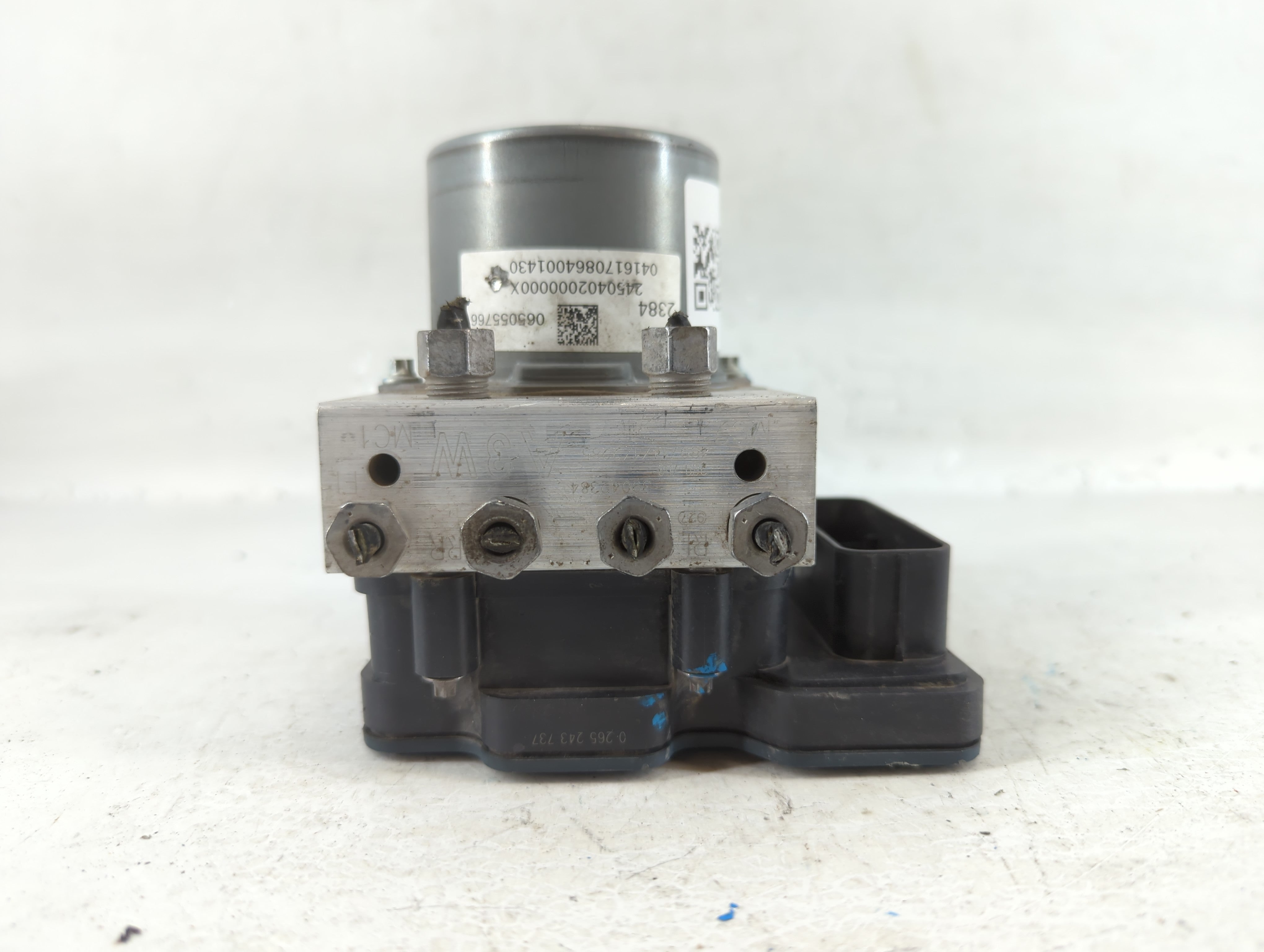 2016 Chevrolet Cruze ABS Pump Control Module Replacement P/N:3904 2384 065055766 Fits OEM Used Auto Parts - Oemusedautoparts1.com